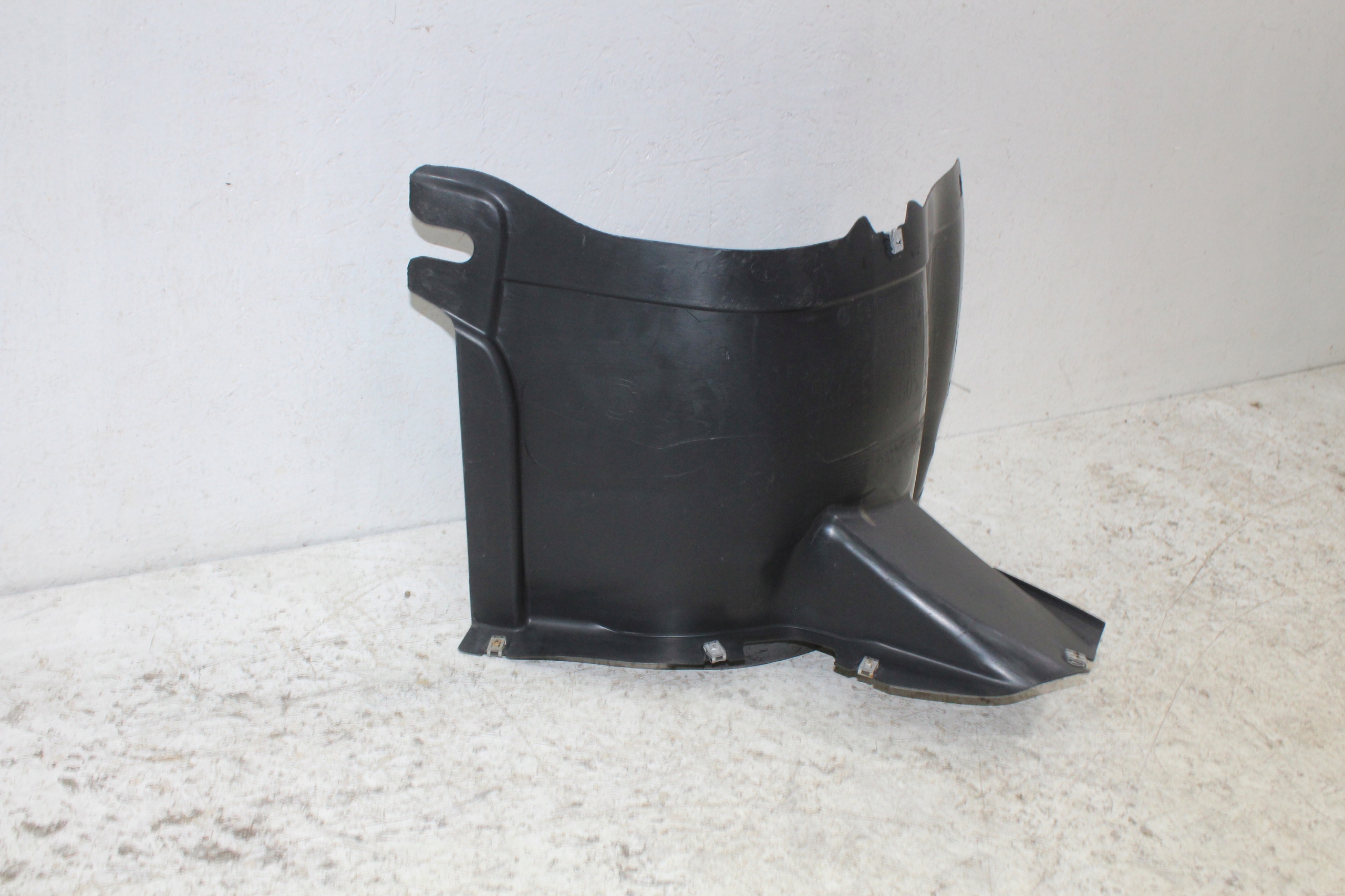 VW Golf VI mudguard left front 5K0805911