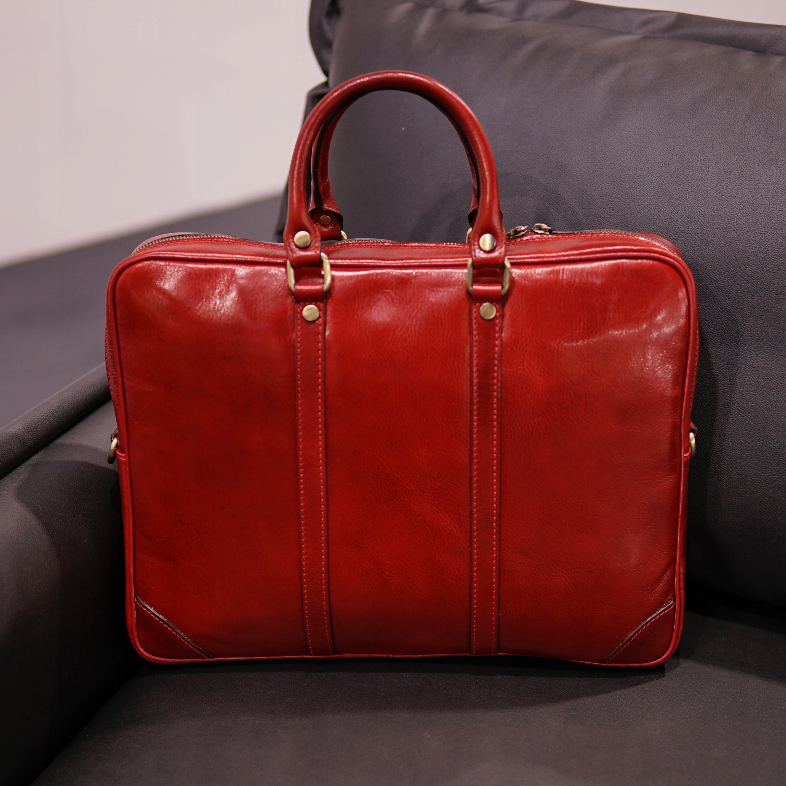 Pánská obchodní kožená aktovka Andreano Červená