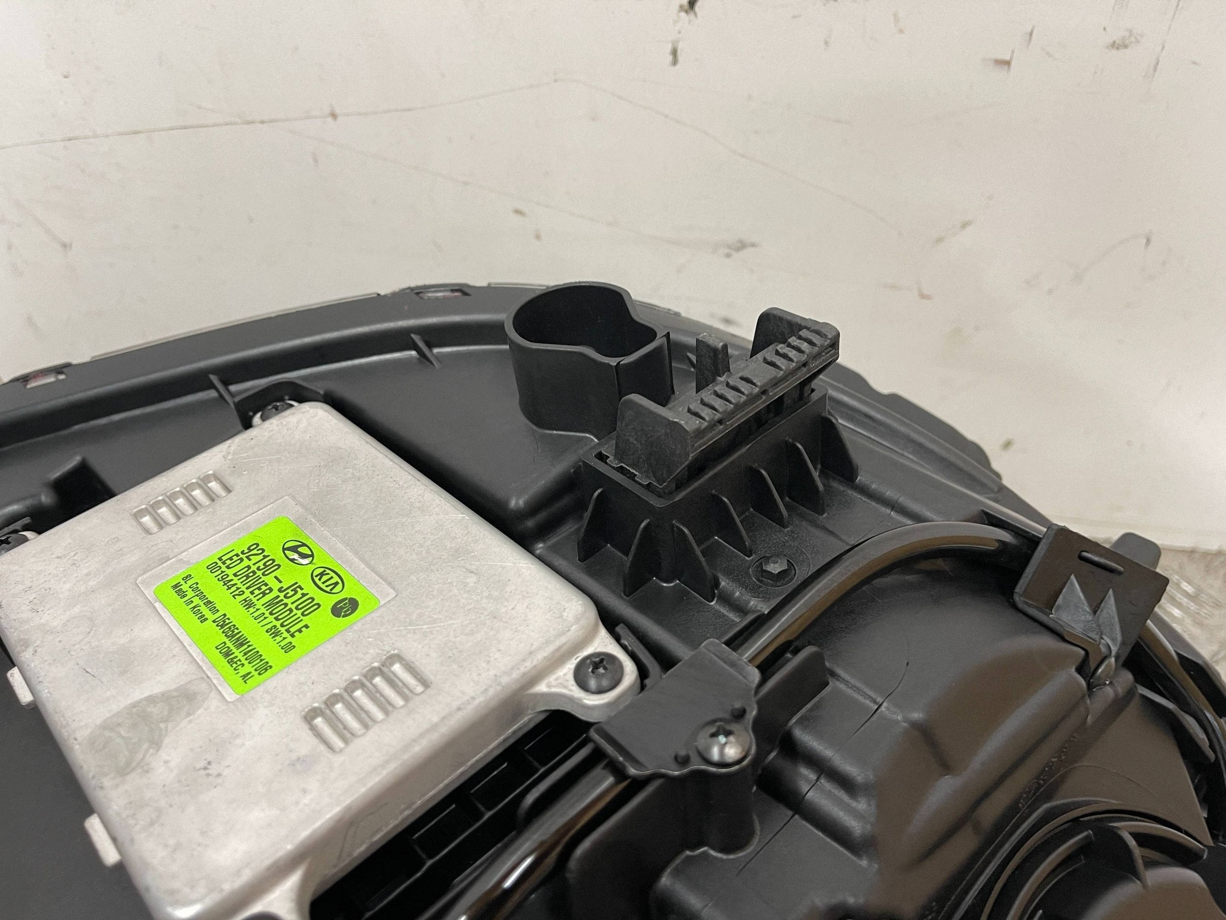 REFLEKTOR light FULL LED left KIA STINGER CK 17- 92101-J5