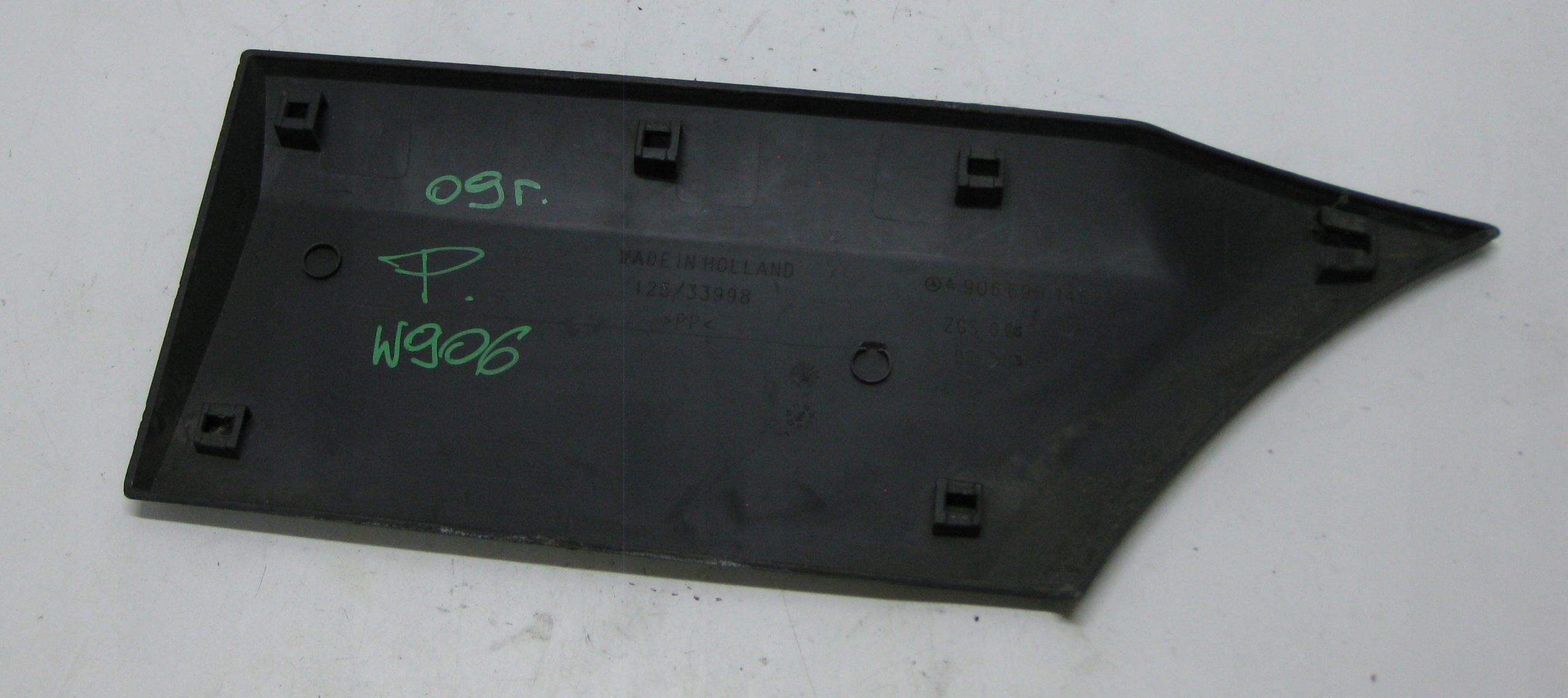 MERCEDES SPRINTER W906 moulding side right rear part A9066901462