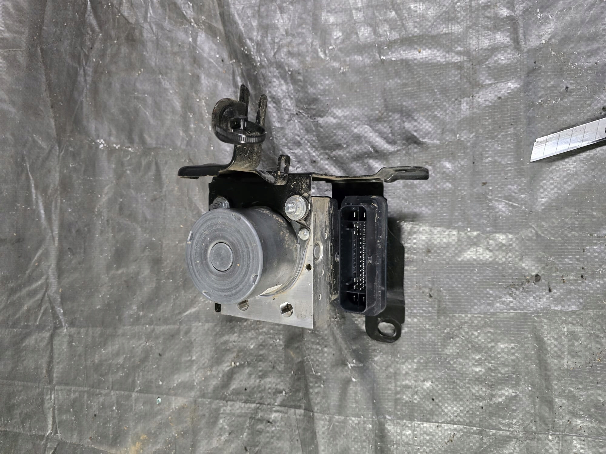 насос CITROEN C5 AIRCROSS 9834952880