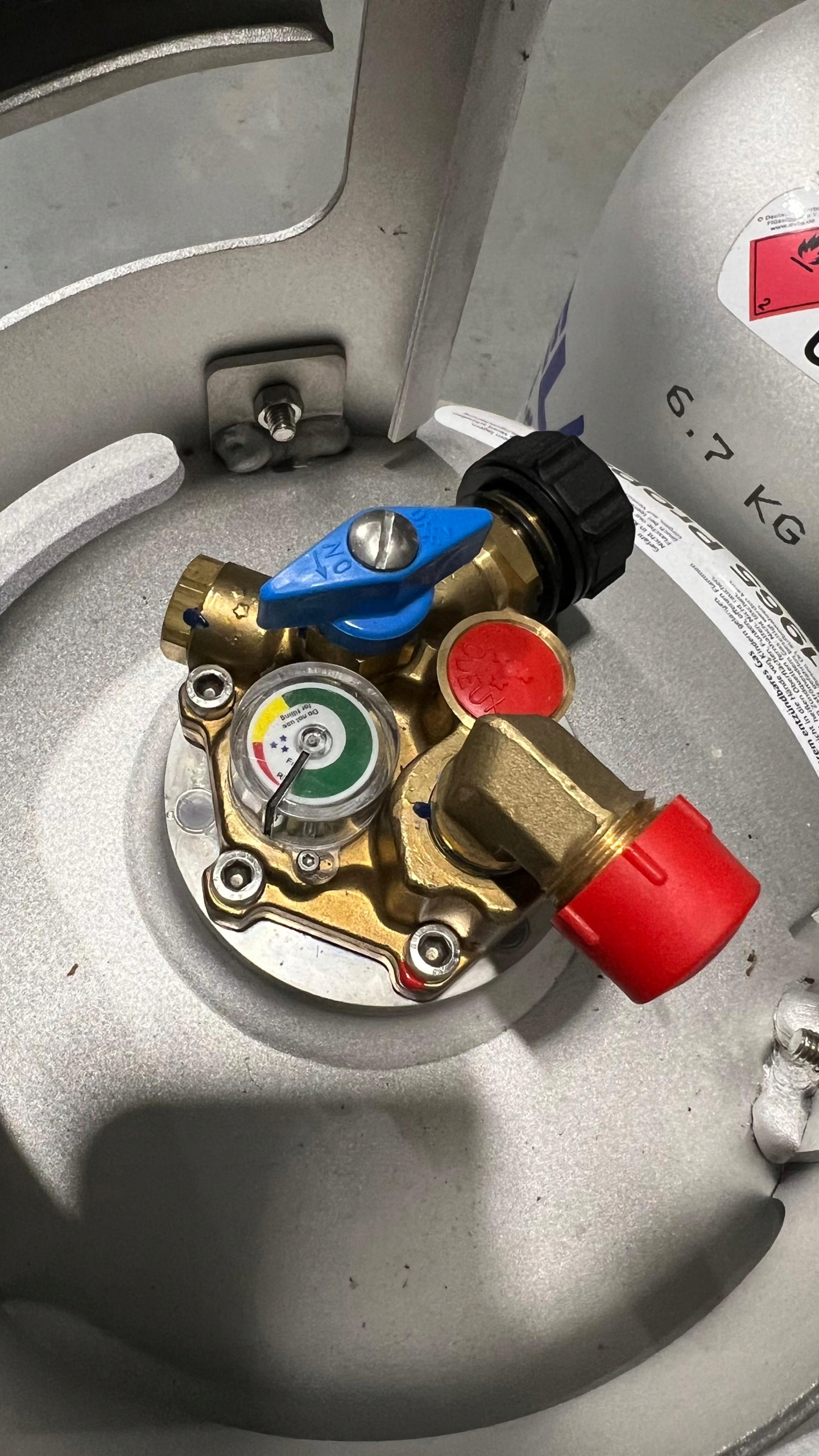 BUTLA ALUGAS TRAVEL MATE 11KG 25L + Adaptery + Maty Marka Inna