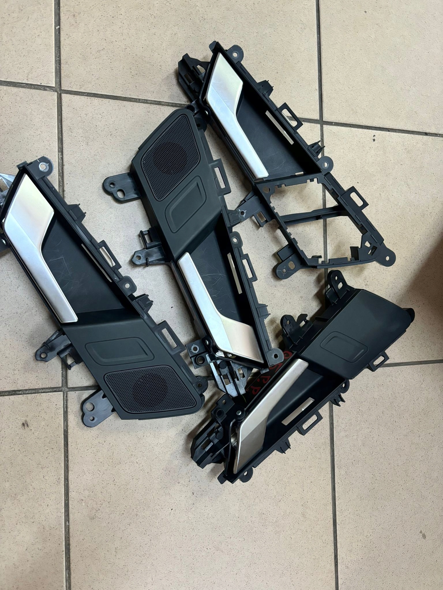 handle inner door right left front rear part+speaker WYSOKOTONOWY AUDI Q5