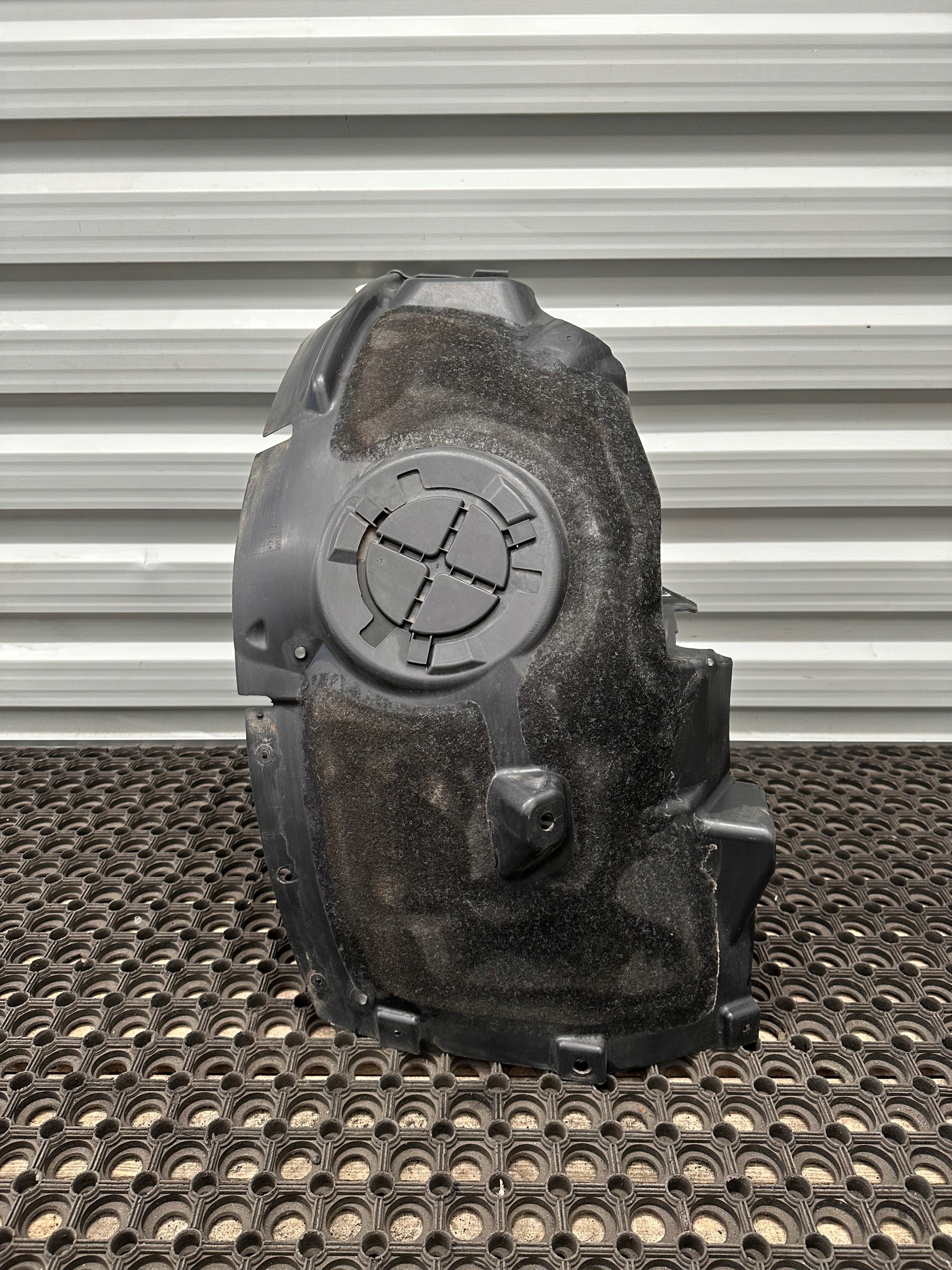 BMW I3 NADKOLE PRAWY PRZÓD 7368600