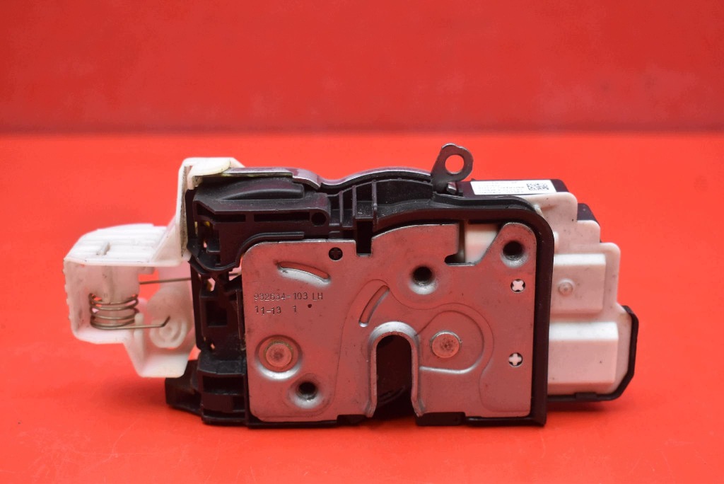 lock door left front front EU 31391822 VOLVO V40 2 II 12-16