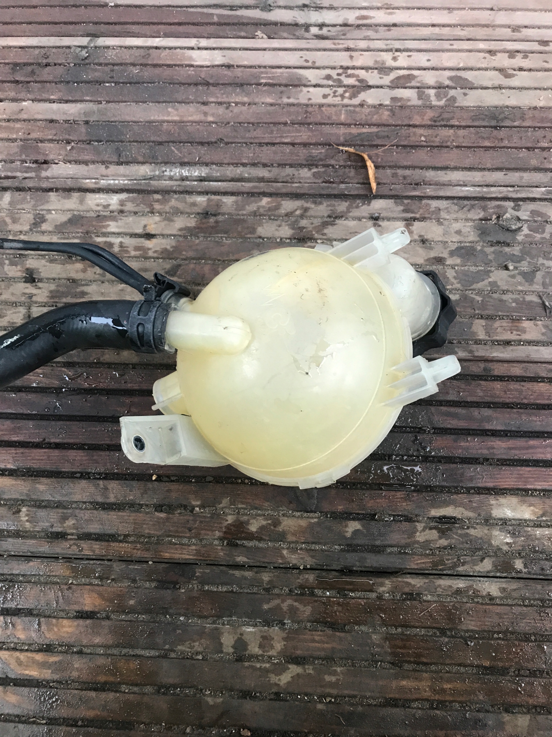 water tank CITROEN C4 and