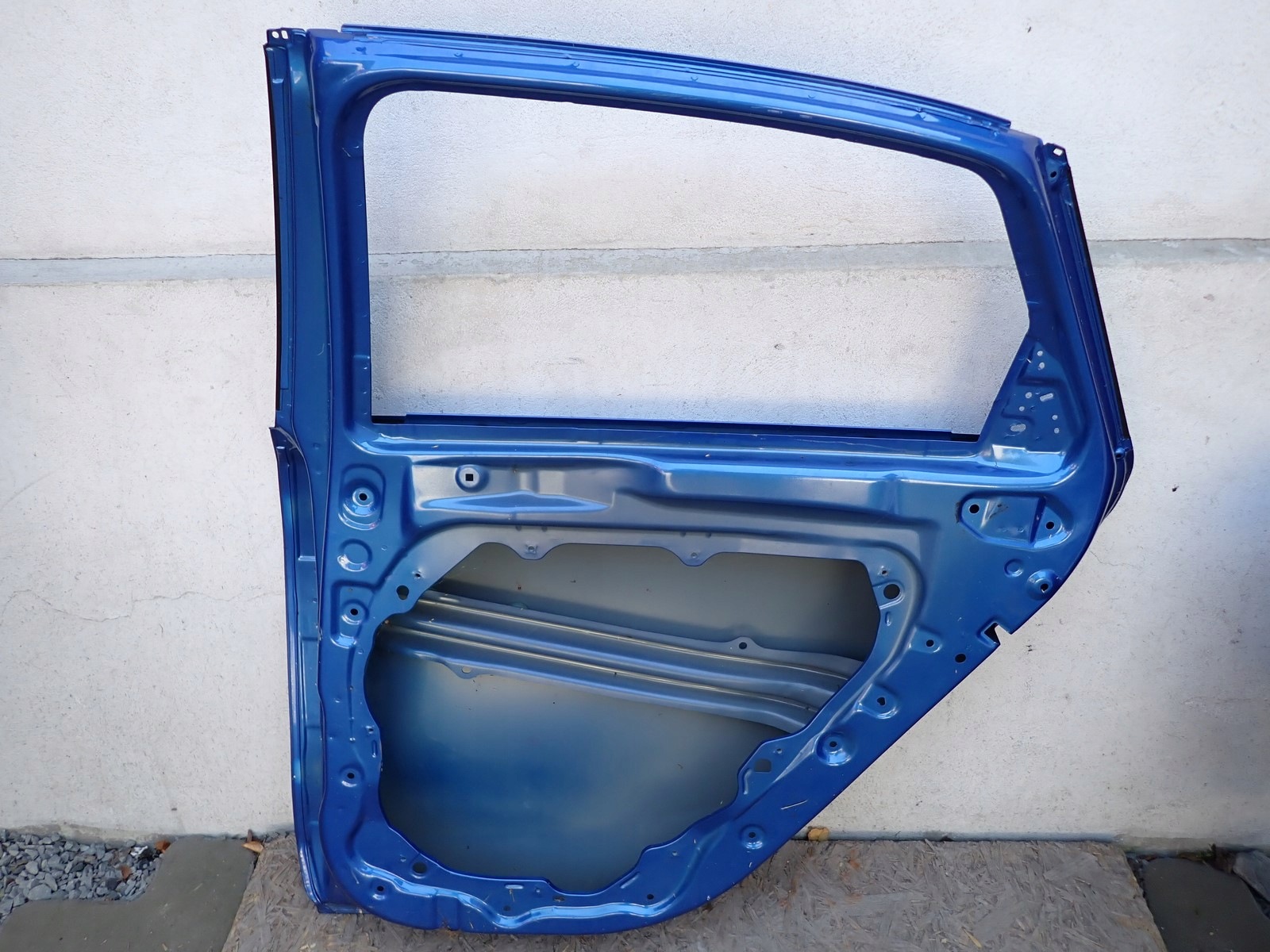 door right rear. right KIA CEED 3 III CD HB HATCHBACK 2018- 77004J7000