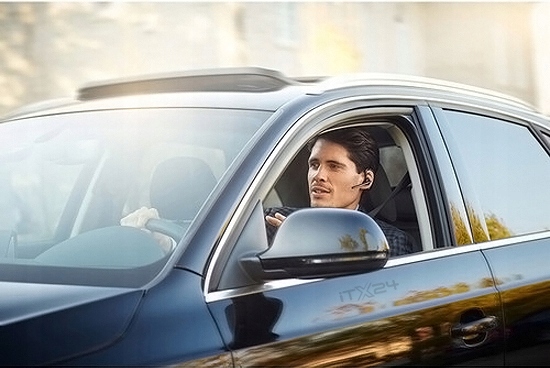 PLANTRONICS VOYAGER LEGEND NFC 5200UC BT 5.0 + 85Q48AA + BT700 + ETUI FULL Producent Plantronics