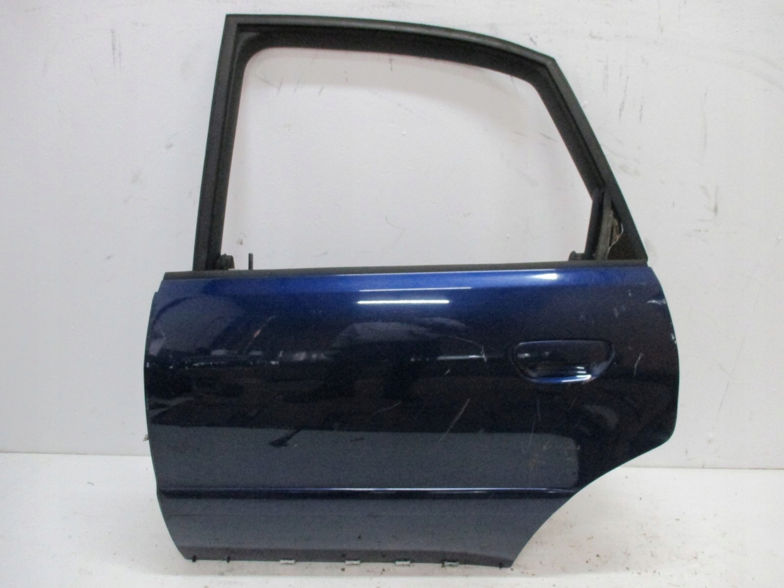 ajtó bal hátsó AUDI A4 8D0 SEDAN