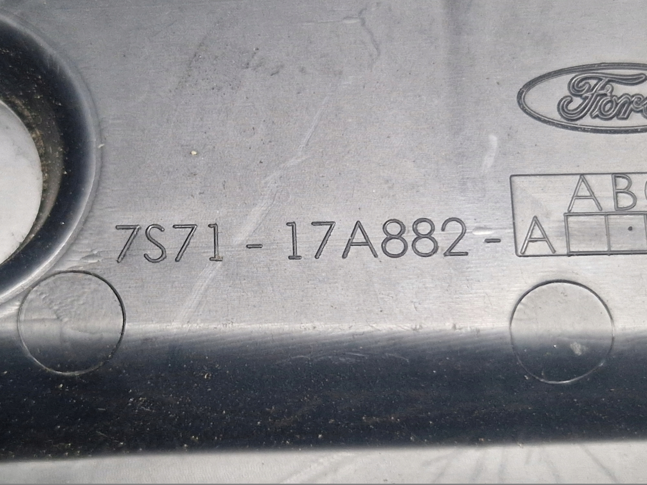 FORD MONDEO MK4 Berline Support plaque BLENDY Gauche 7S71-17A882-A