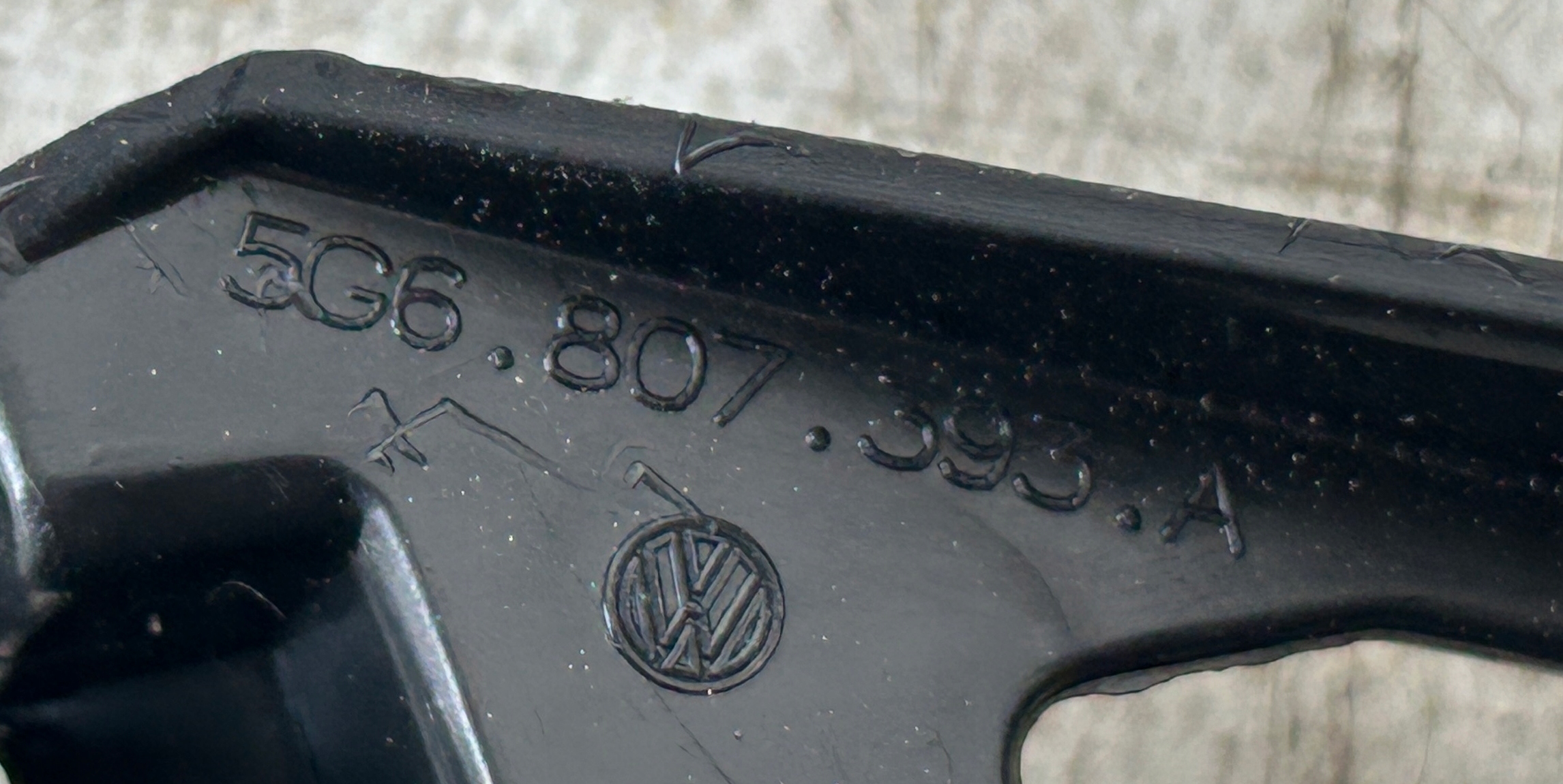 bumper bracket left rear part VW GOLF VII HB 5G6807393A