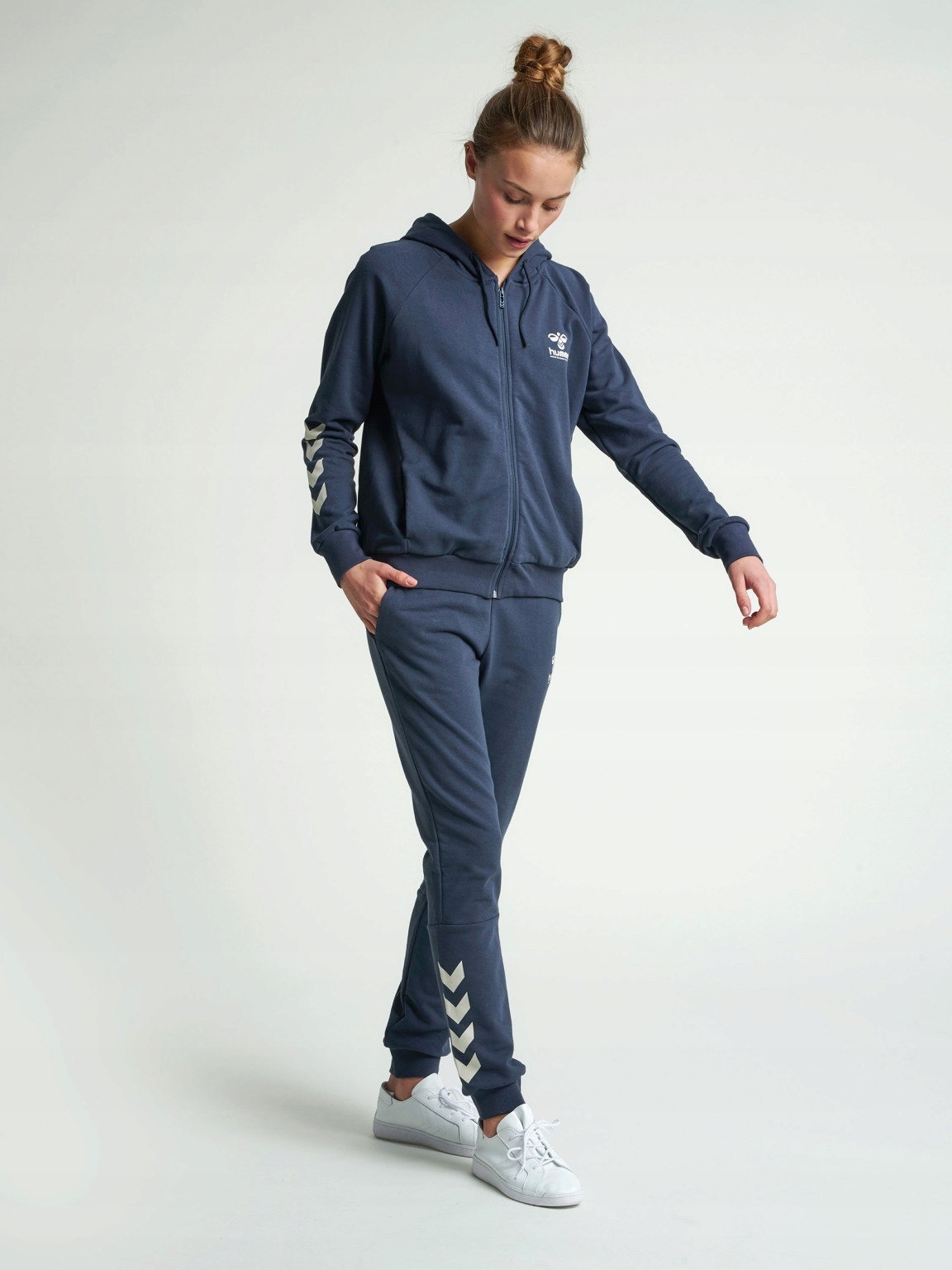 HUMMEL SPODNIE DRESOWE LOGO OWM HMP__M Rozmiar M