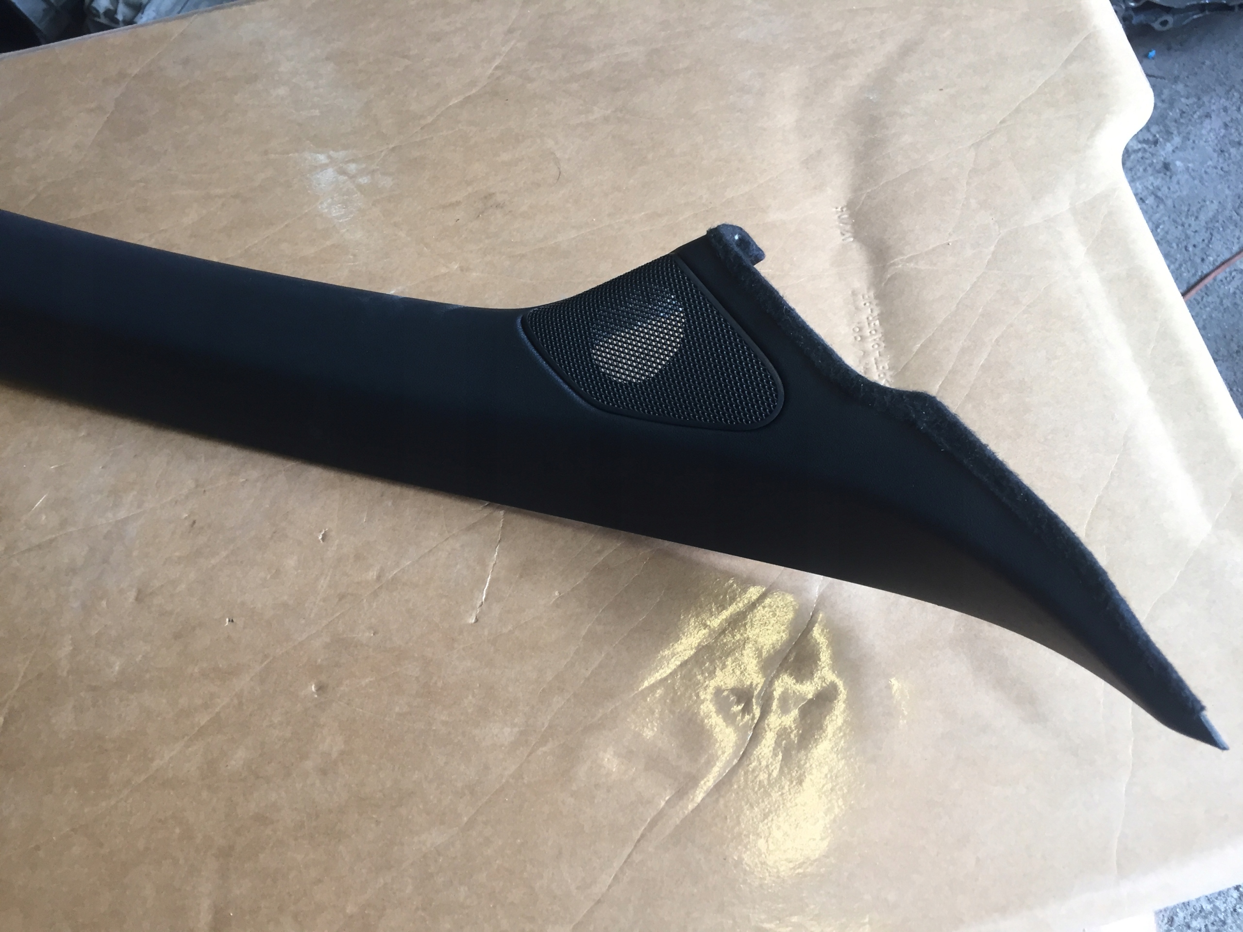 AUDI A3 8P side SLUPKA right front 8P7867234A