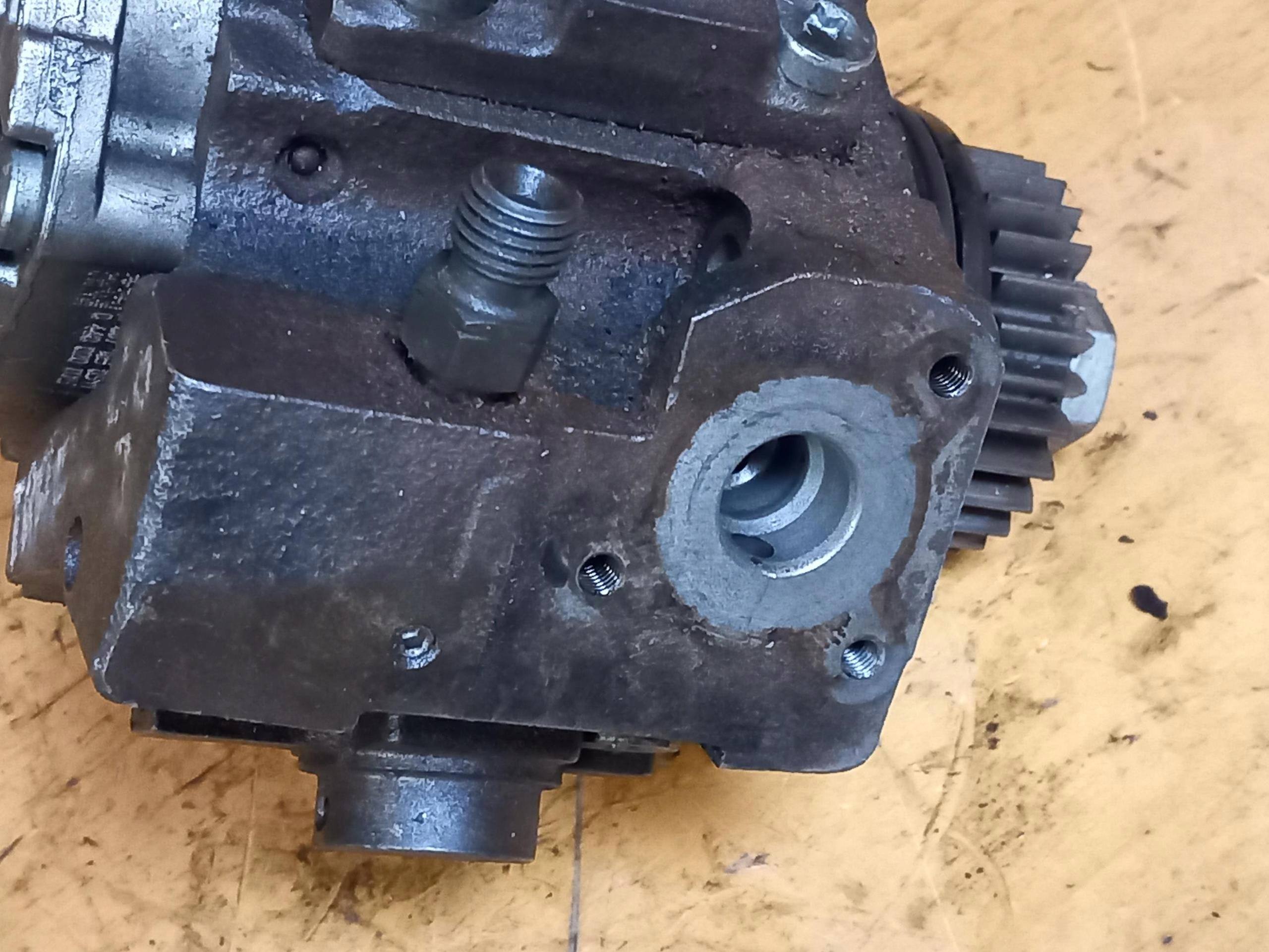 Einspritzpumpe RENAULT TRAFIC II 2.0 DCI 8200690744 01-14