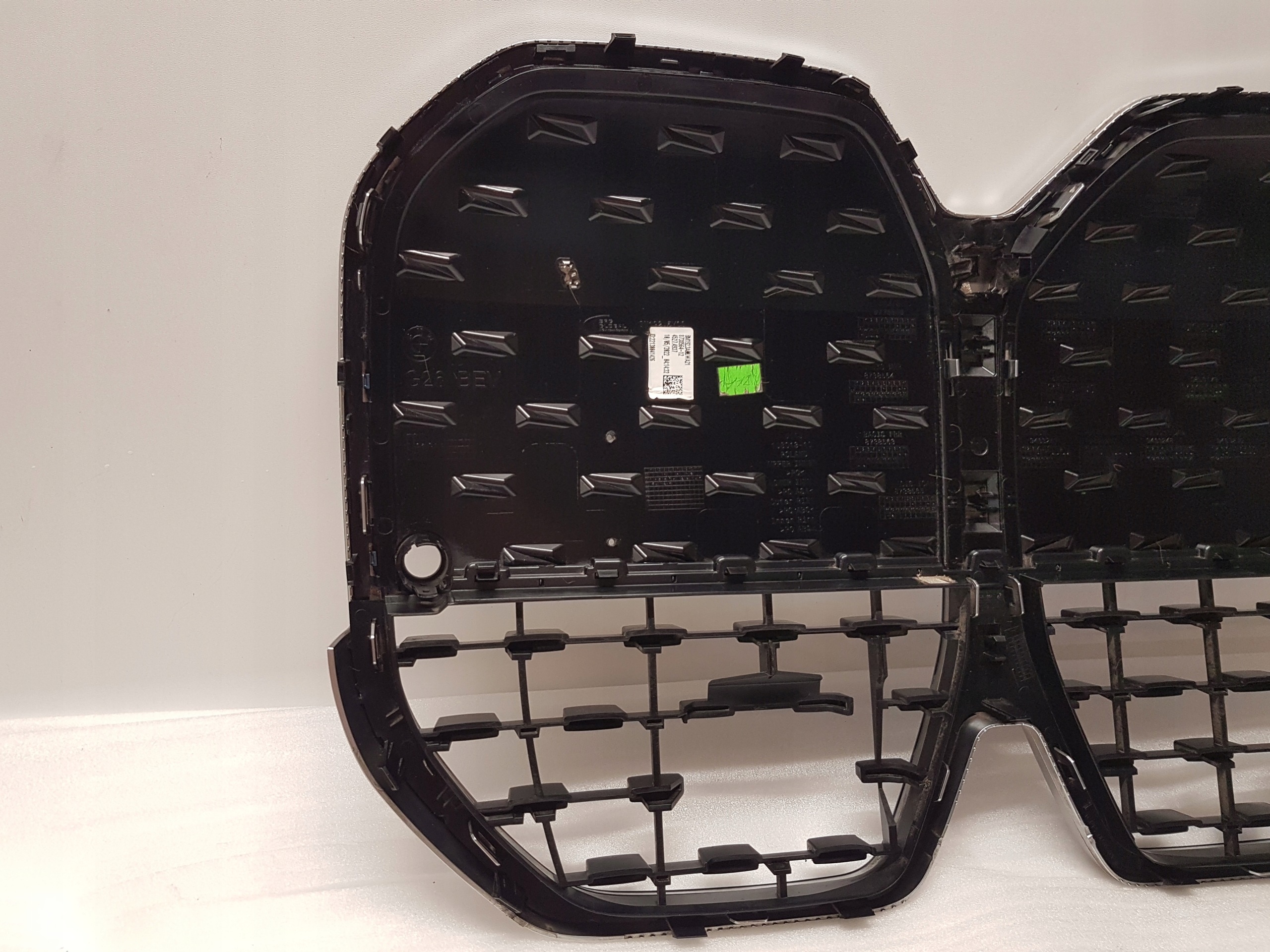 mask NERKI BMW i4 G26 8738564