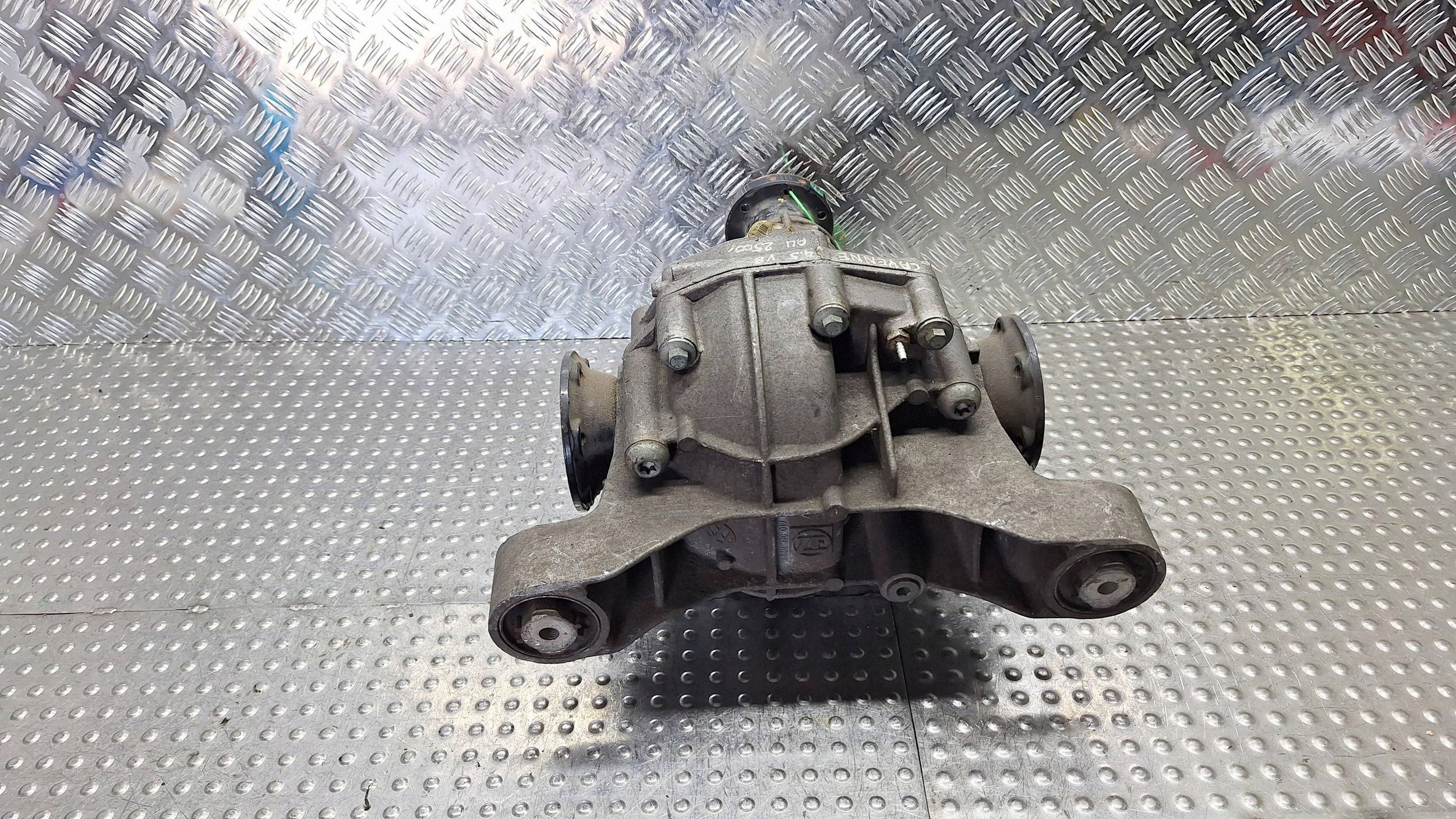 differential diff rear part GLU 0AC525015J PORSCHE CAYENNE S 7L 4.5 B