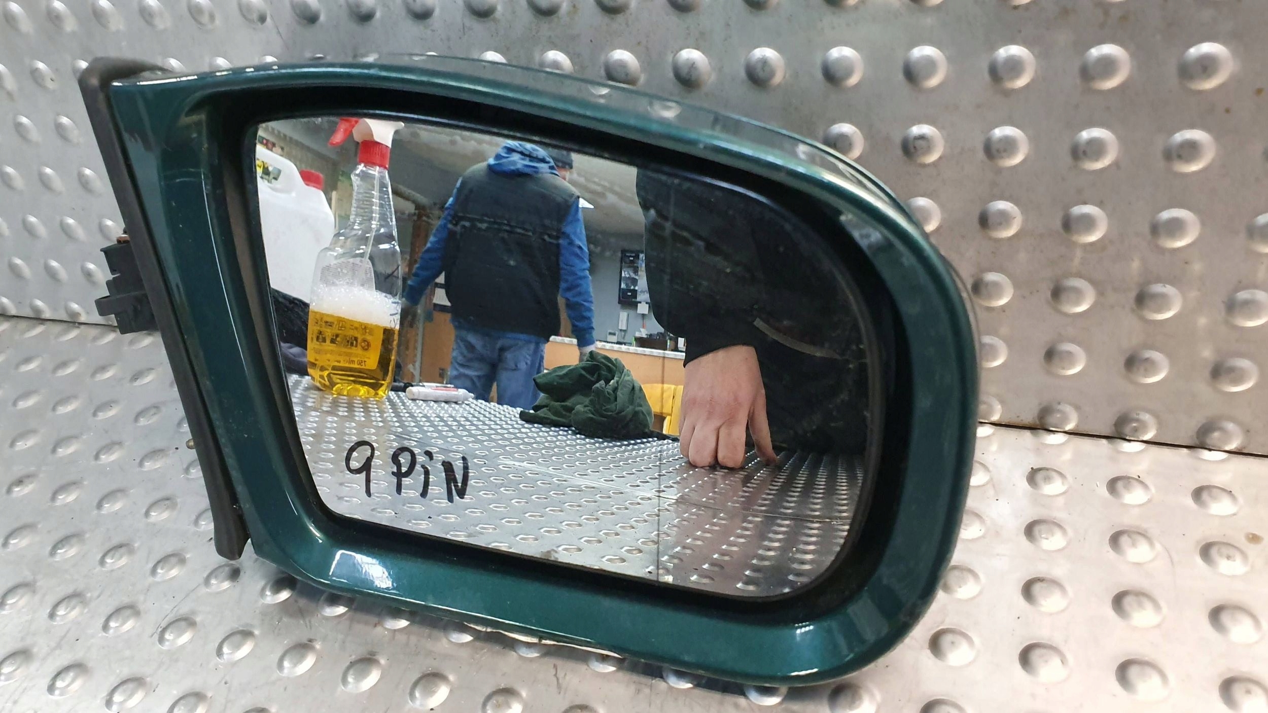 mirror right MERCEDES E-KLASA W210 7 PIN 2108108616 95