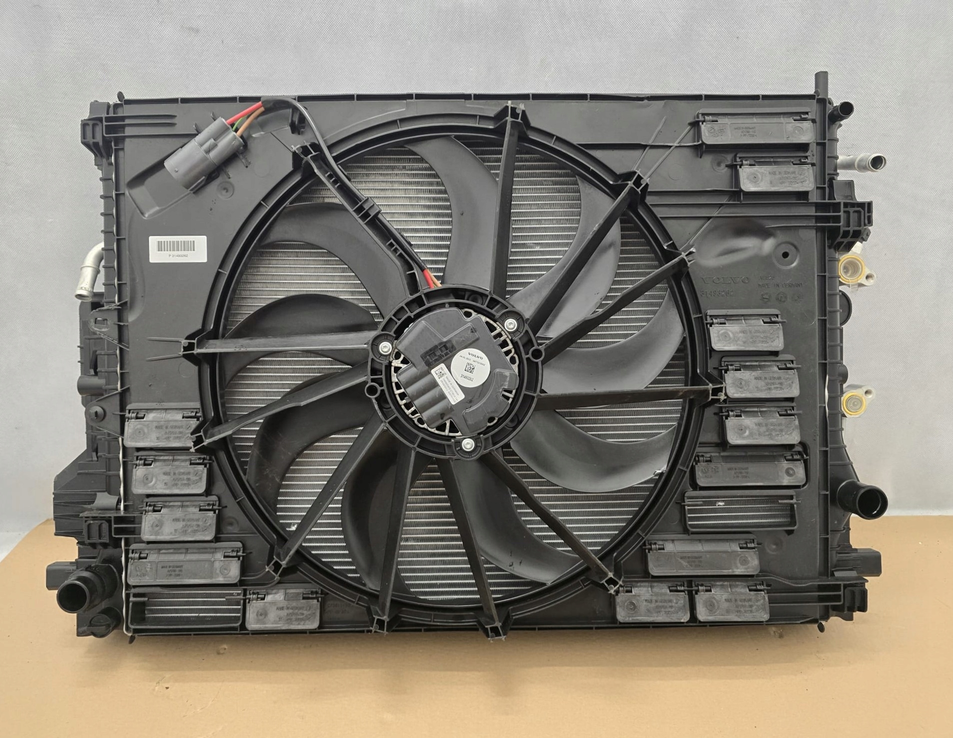 KOMPLET CHŁODNIC VOLVO XC60 II 20- 32138995