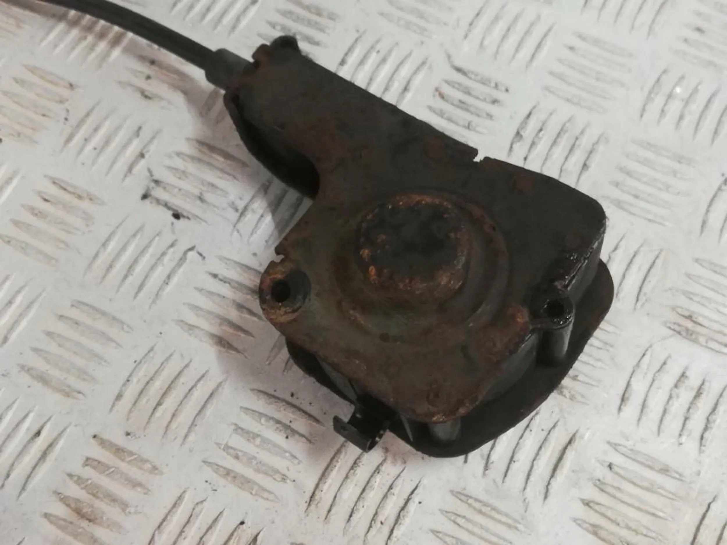 WINDA KOŁA ZAPASOWEGO C4 GRAND PICASSO II Typ samochodu Samochody osobowe