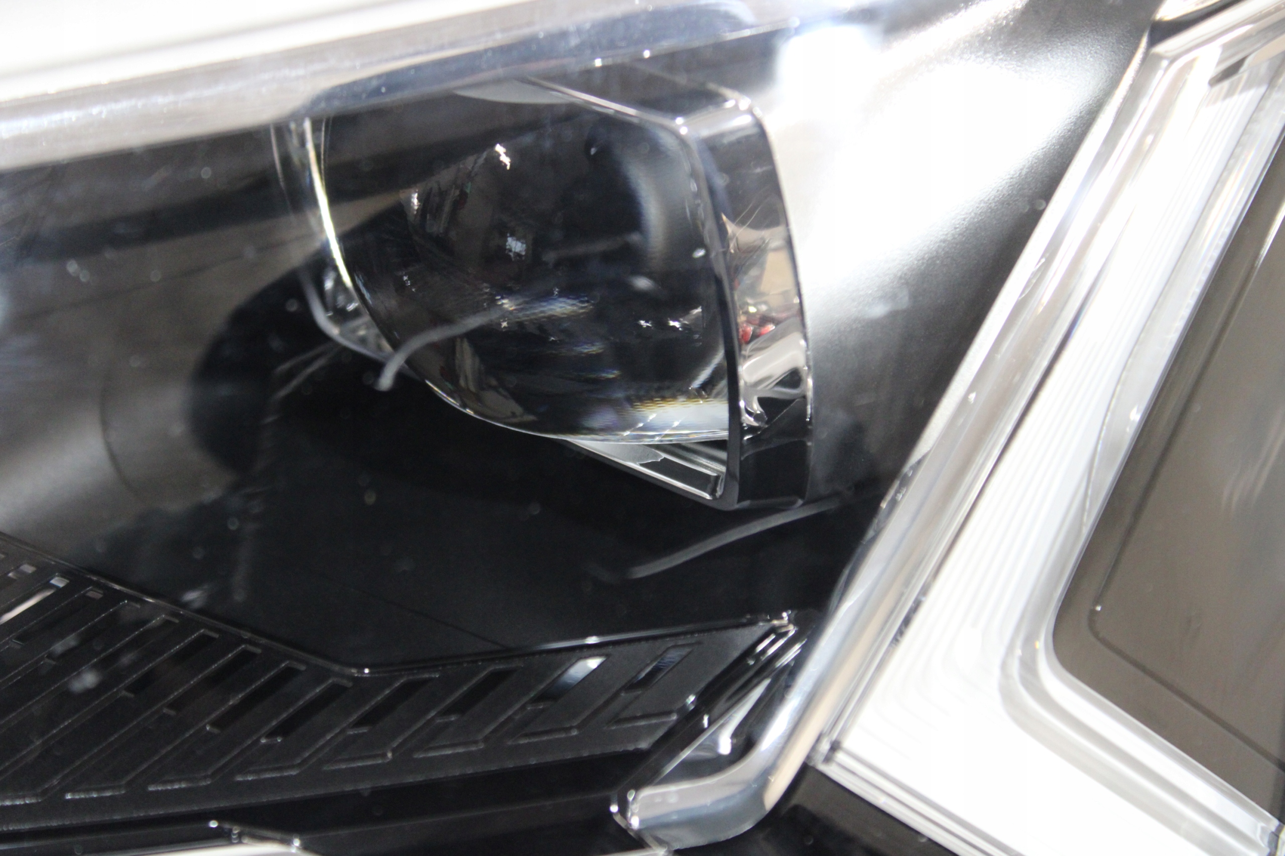 light left front left front LED AUDI Q3 II 2 83A 83A941033