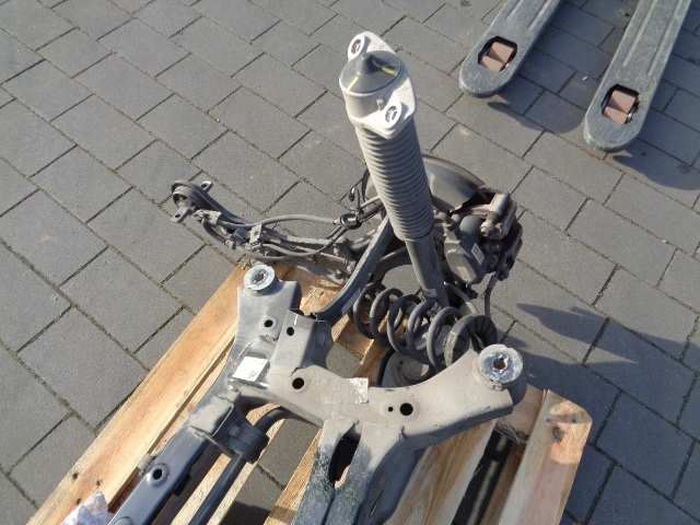 ZAWIESZENIE TYŁ BELKA OŚ AMORTYZATORY KIA SPORTAGE IV 2017 ROK Producent części Kia OE