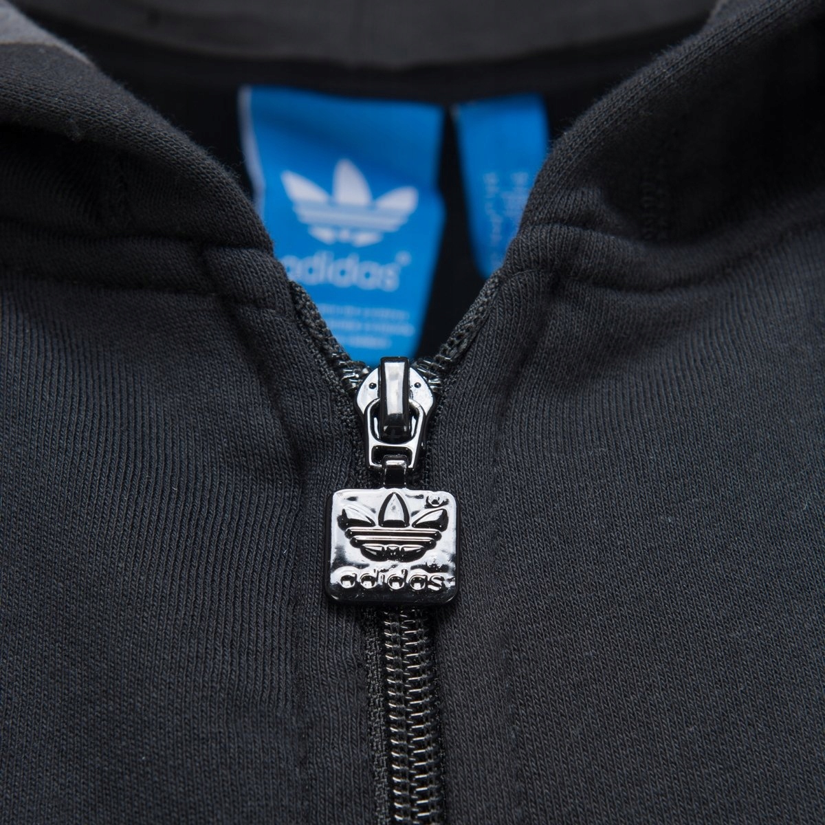 Adidas Originals czarny dres męski komplet AB7588/AB7582 S Rodzaj rozpinane z kapturem