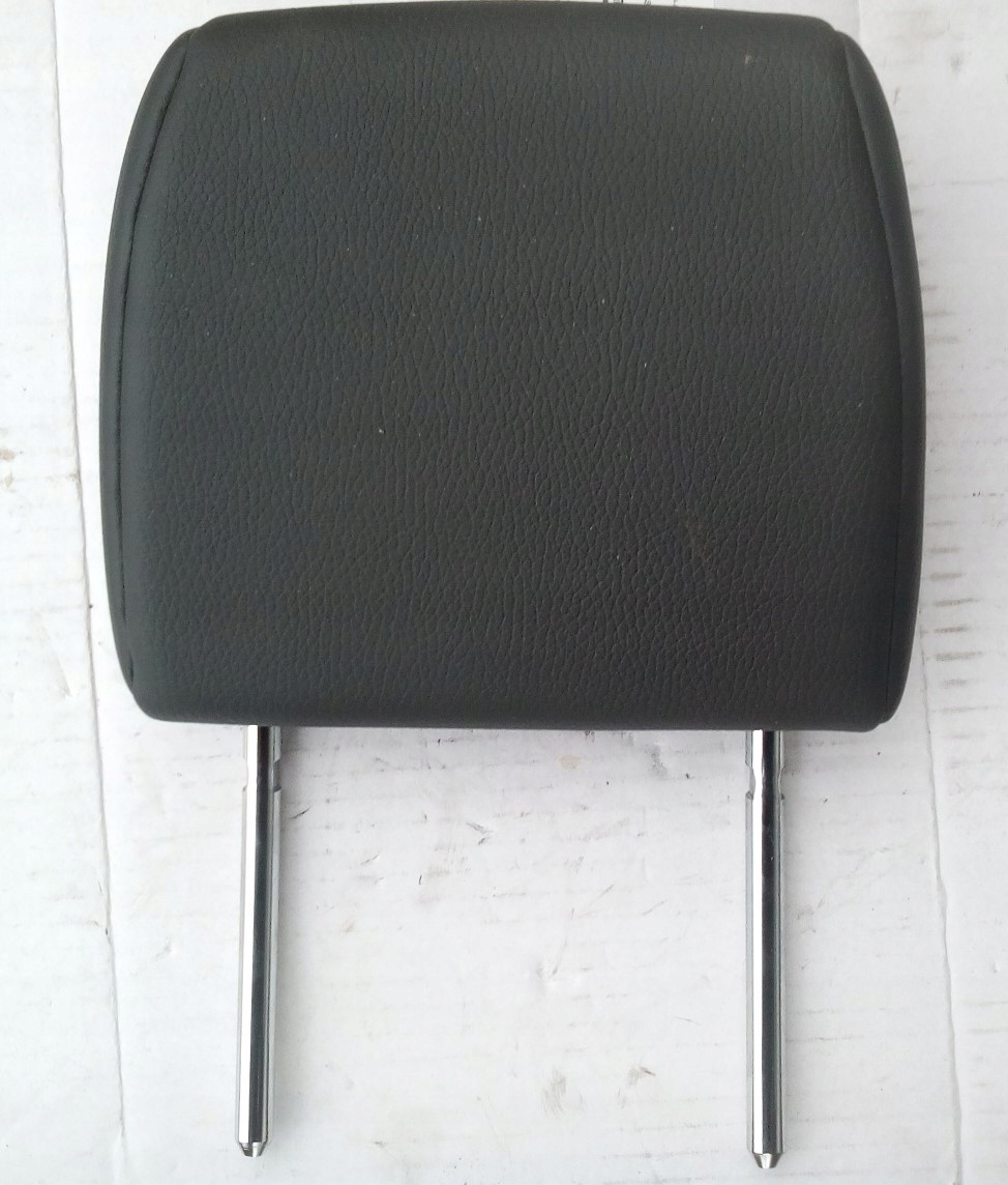 Zagłówek trzeci rząd Opel ZAFIRA B skóra