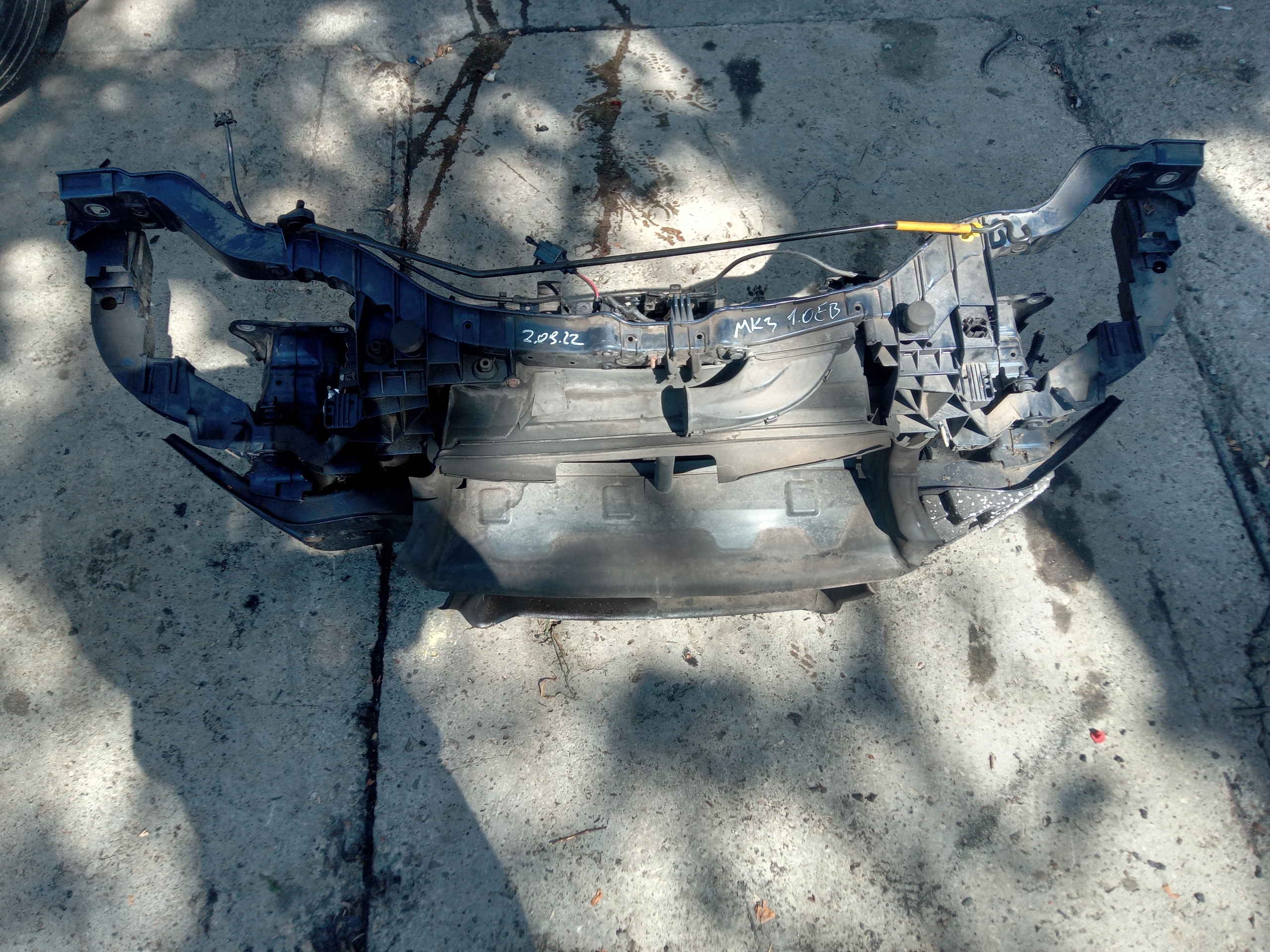 FORD FOCUS MK3 PAS PRZEDNI CHŁODNICE 1.0 EB