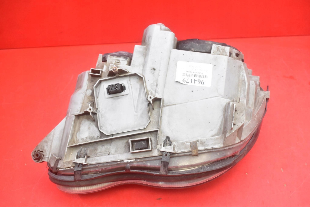 REFLEKTOR right light front XENON EU A2038203861 MERCEDES C-KLASA W203