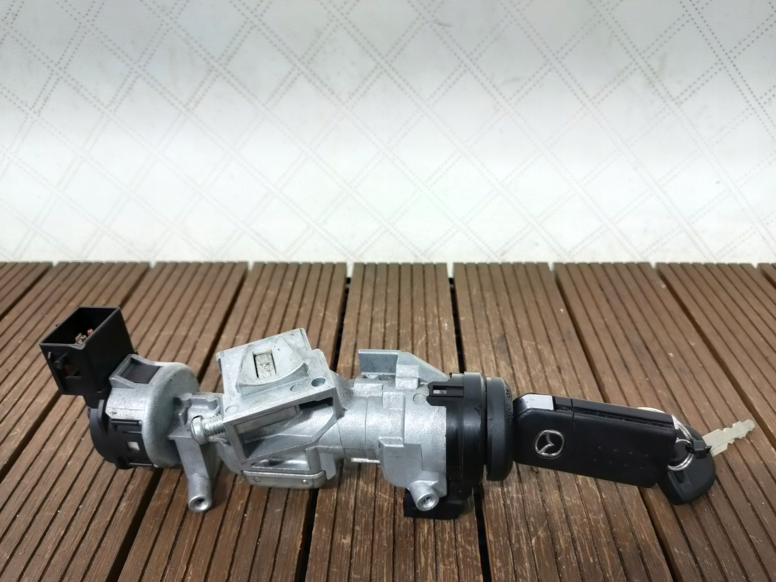 MAZDA 3 BL 09-13 ignition Z KLUCZYKIEM 1X PILOT original OE