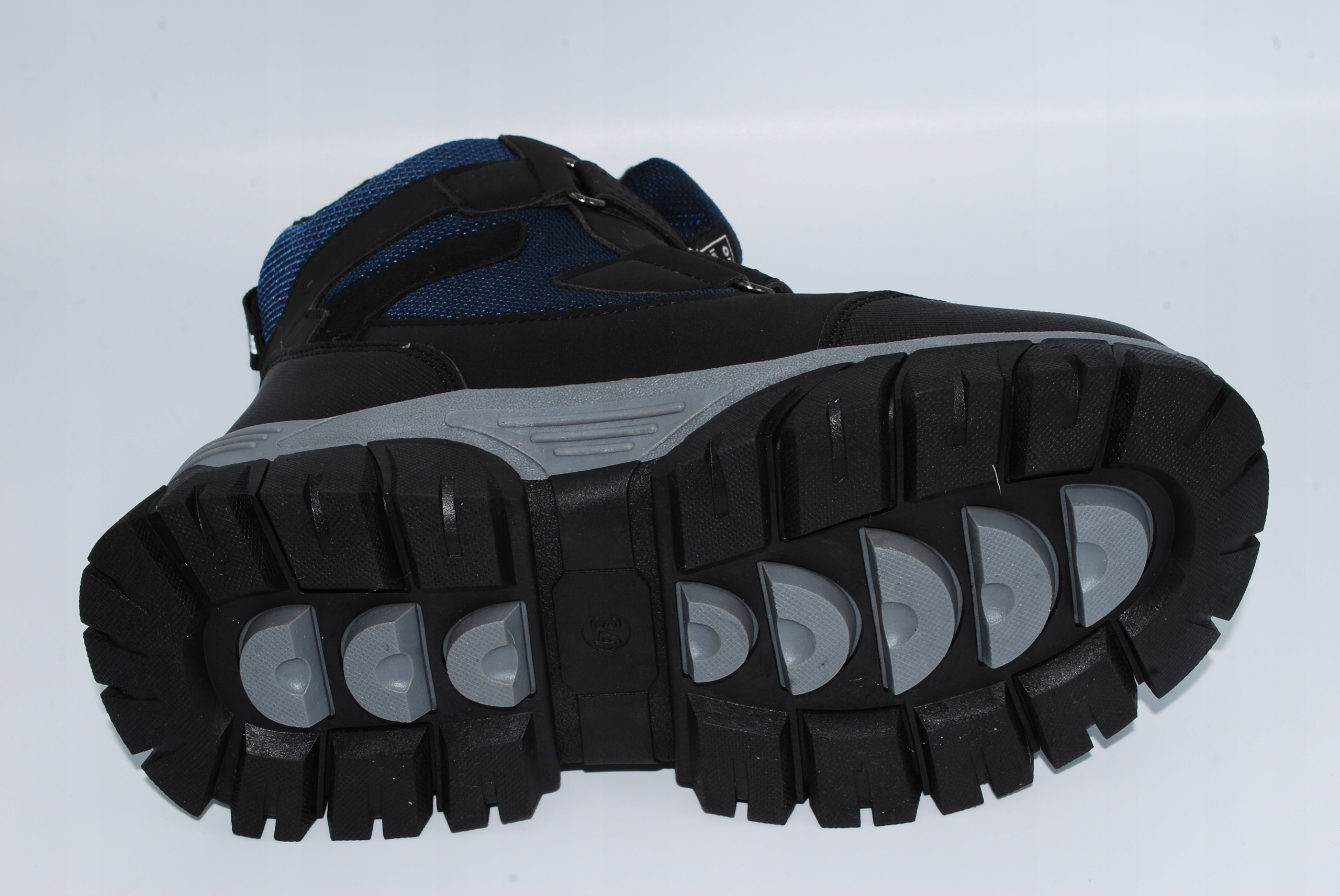 CIEPŁE ŚNIEGOWCE OWCZA WEŁNA MEMBRANA r.37 /23,3cm Rodzaj zapięcia Rzepy