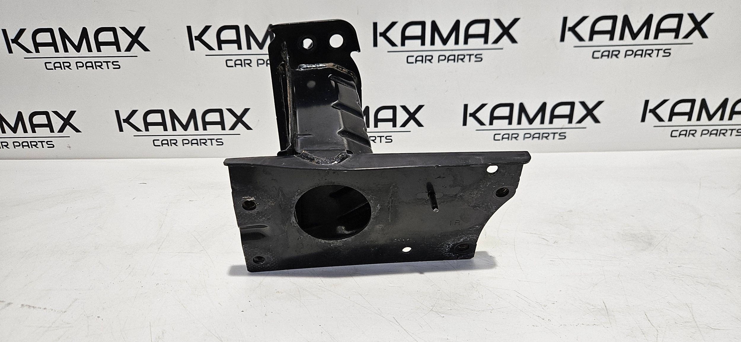 bumper support of the front +part right LEZXUS UX 18- original