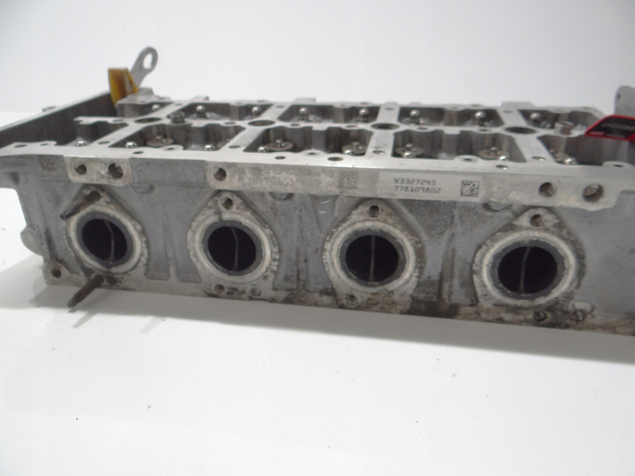 head. BMW X3 E83 N47D20C 7797678