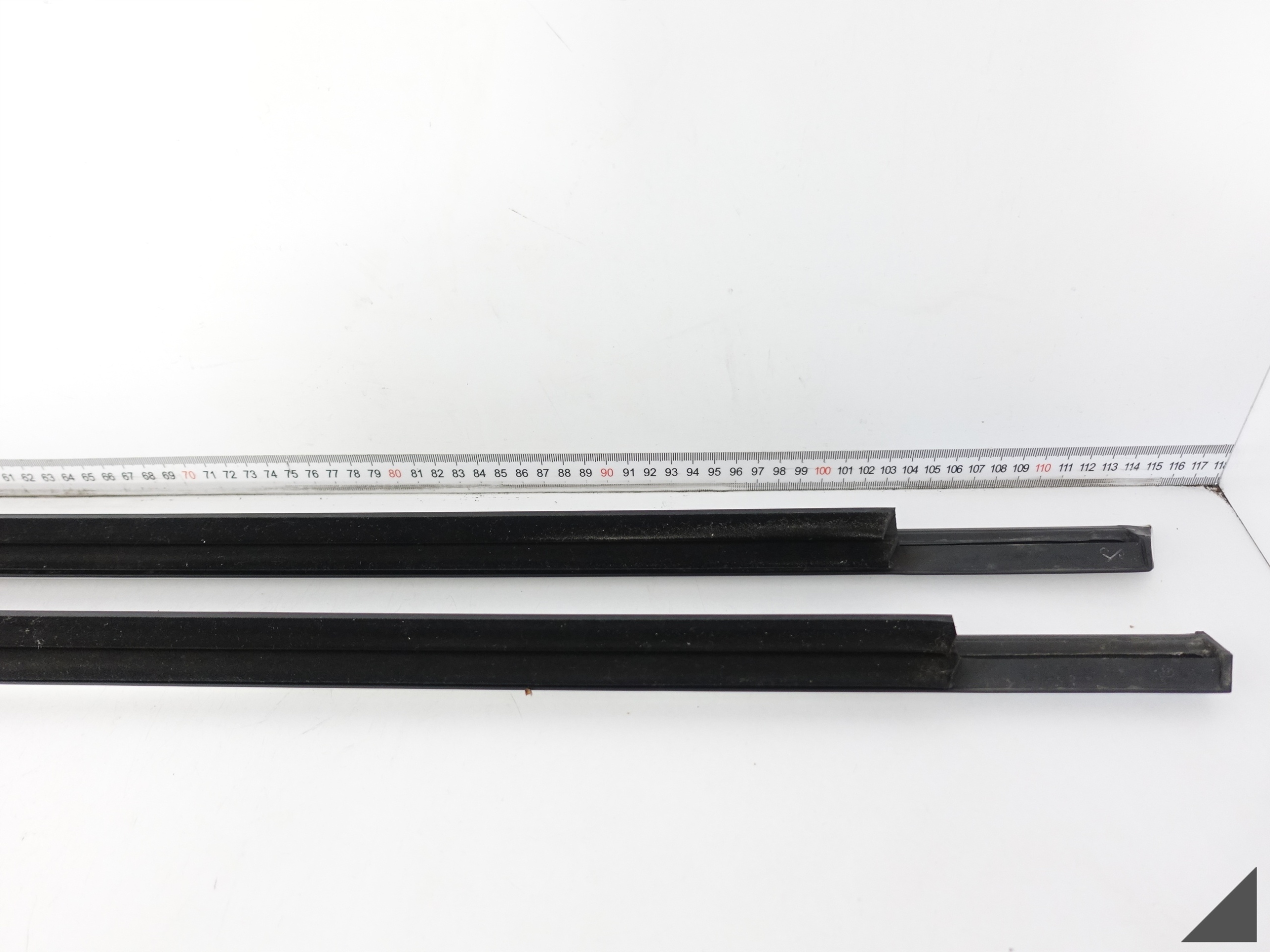 S-KLASA W222 MAYBACH CHROM dveře L nebo P záď
