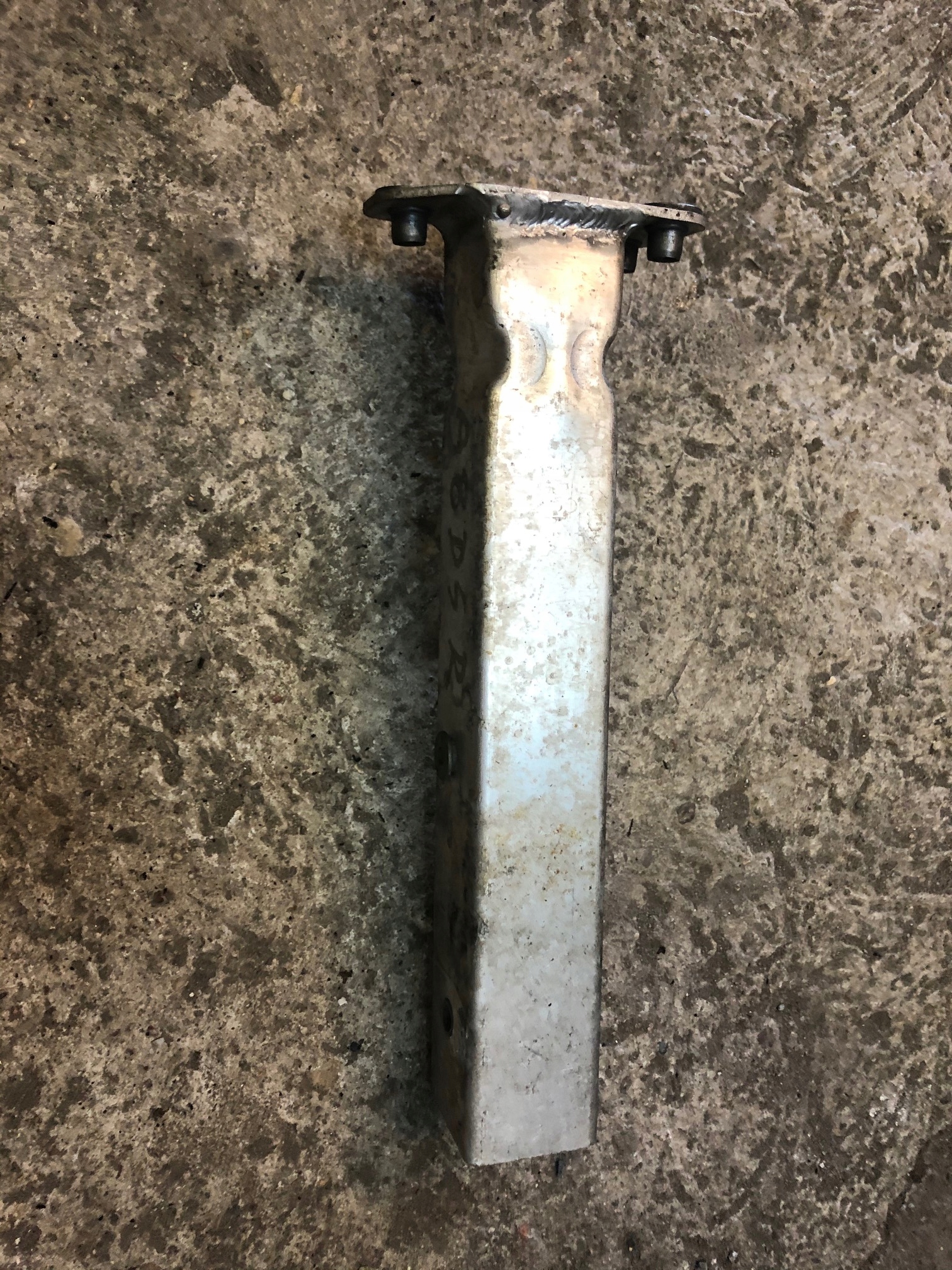 AUDI A8 D4 PODŁUŻNICA STREFA ZGNIOTU 4H0806064E