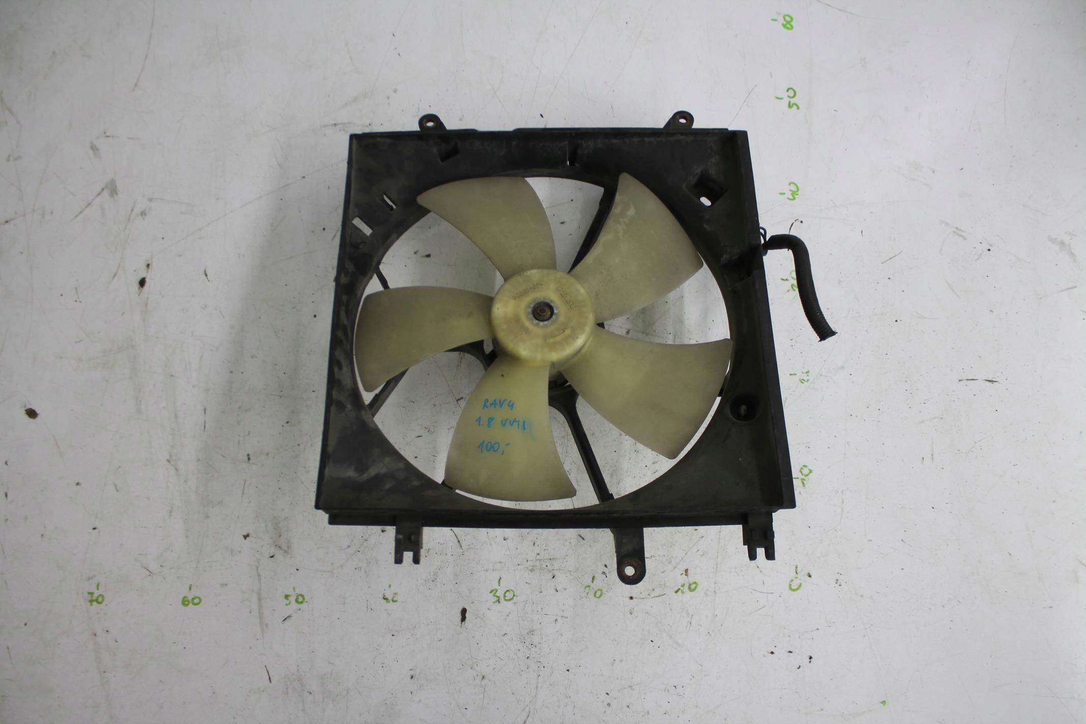 ventilátor chladiče TOYOTA RAV4 1.8 VVTI