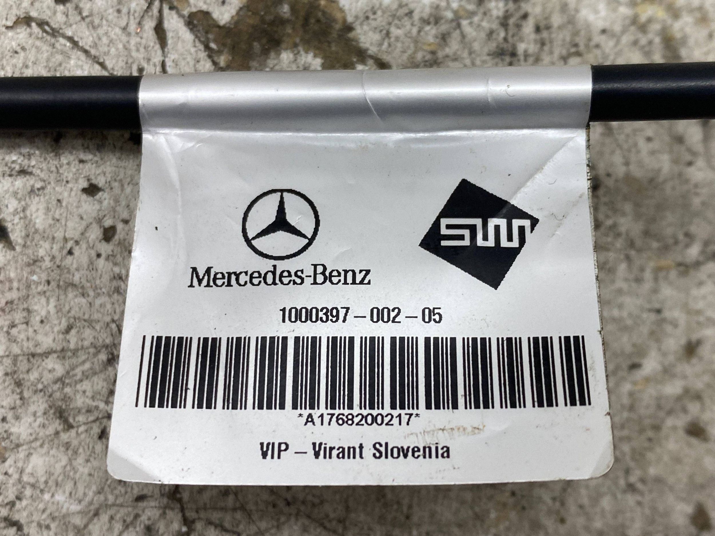 running board MULTIMEDIALNY IPHONE 4 4S DRIVE KIT plus MERCEDES W246 A1766803250