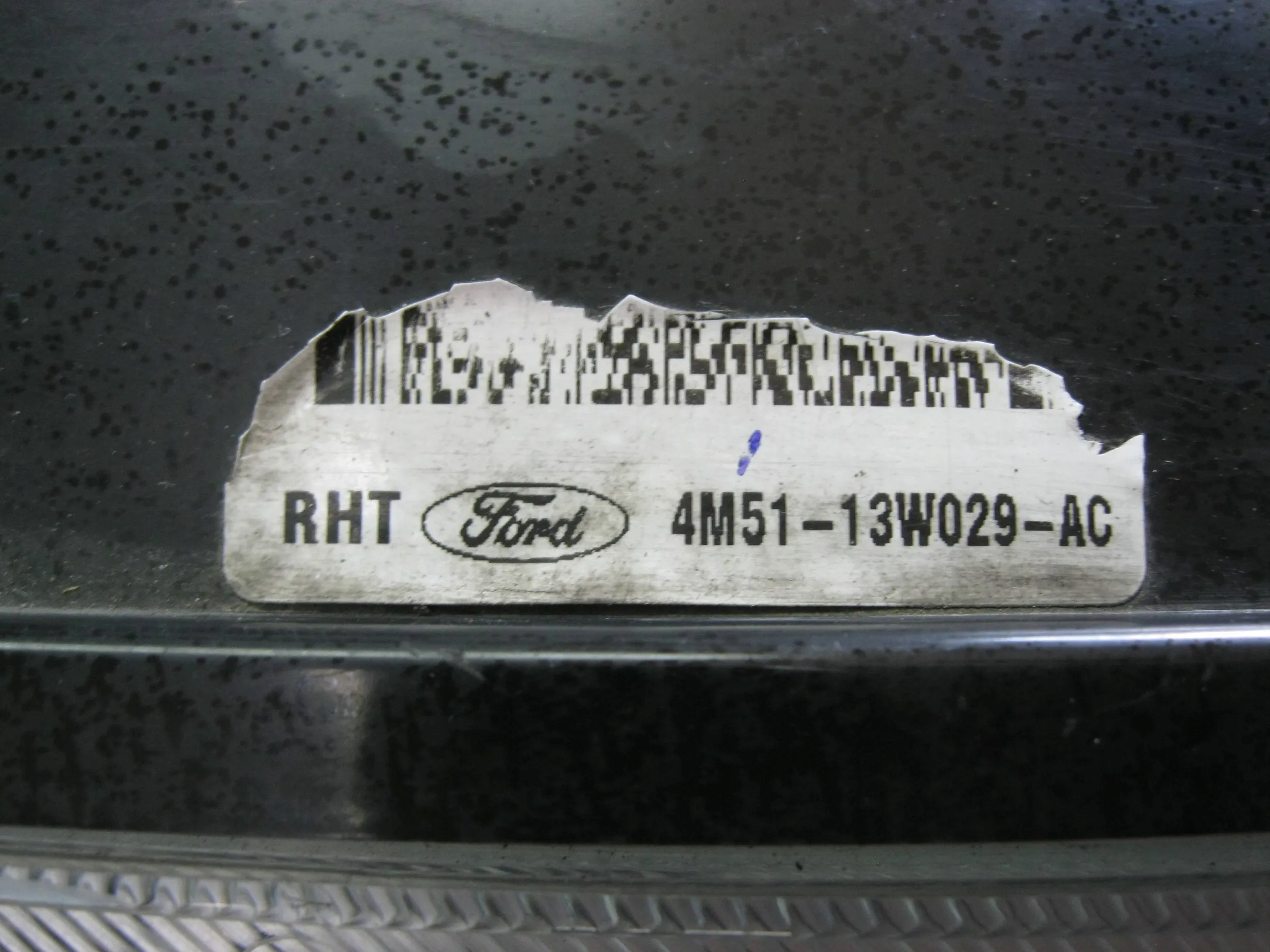 light front right 4M51-13W029-AC Ford Focus MK2