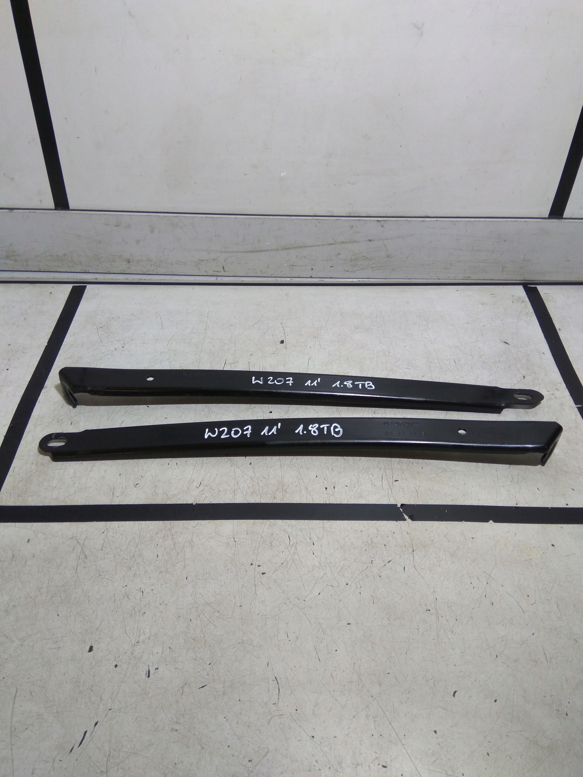 MERCEDES W207 MOCOWANIE WSPORNIK WZMOCNIENIE