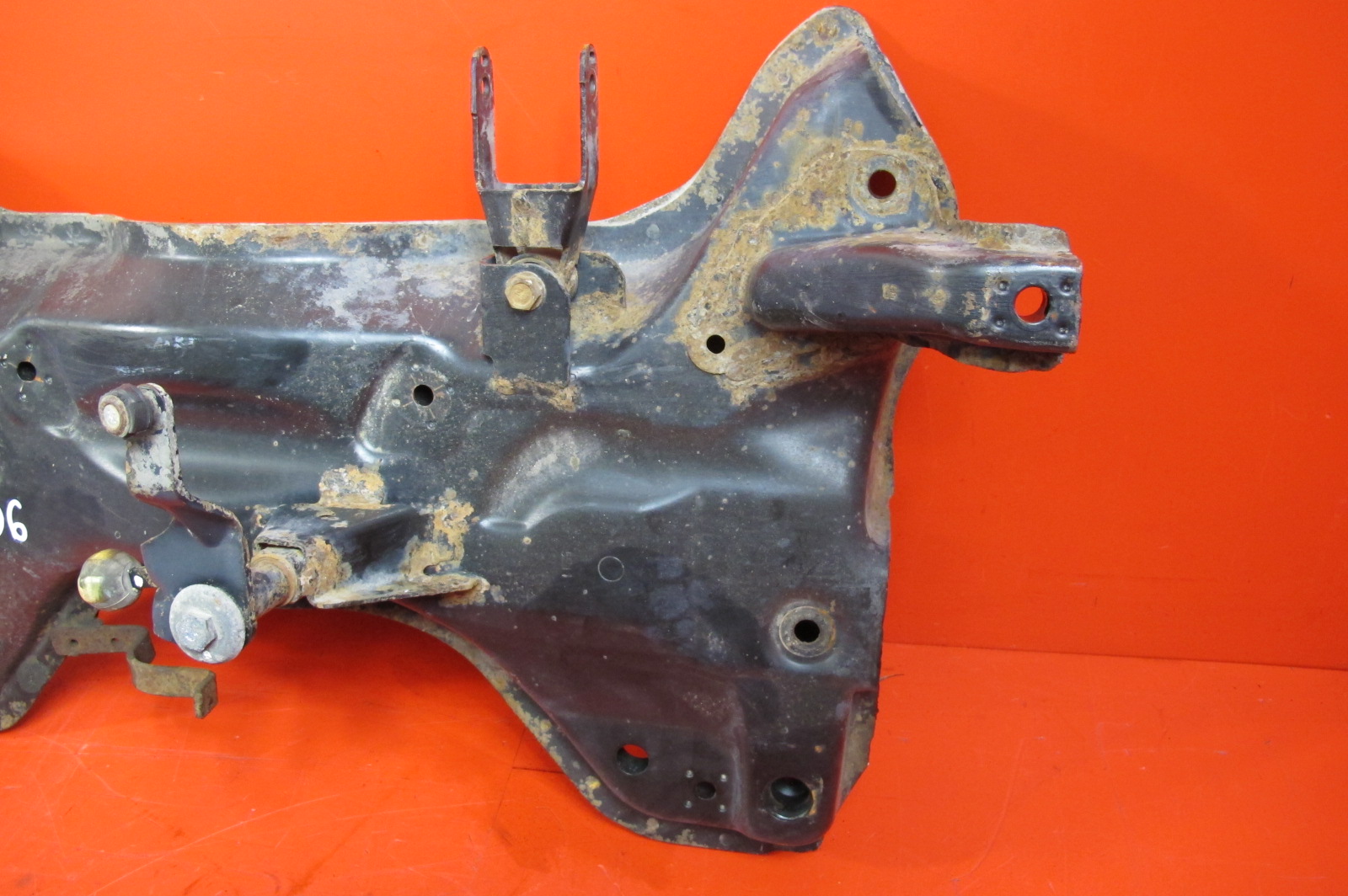 PEUGEOT 206 98- axle beam axle beam subframe TRAWERS front front