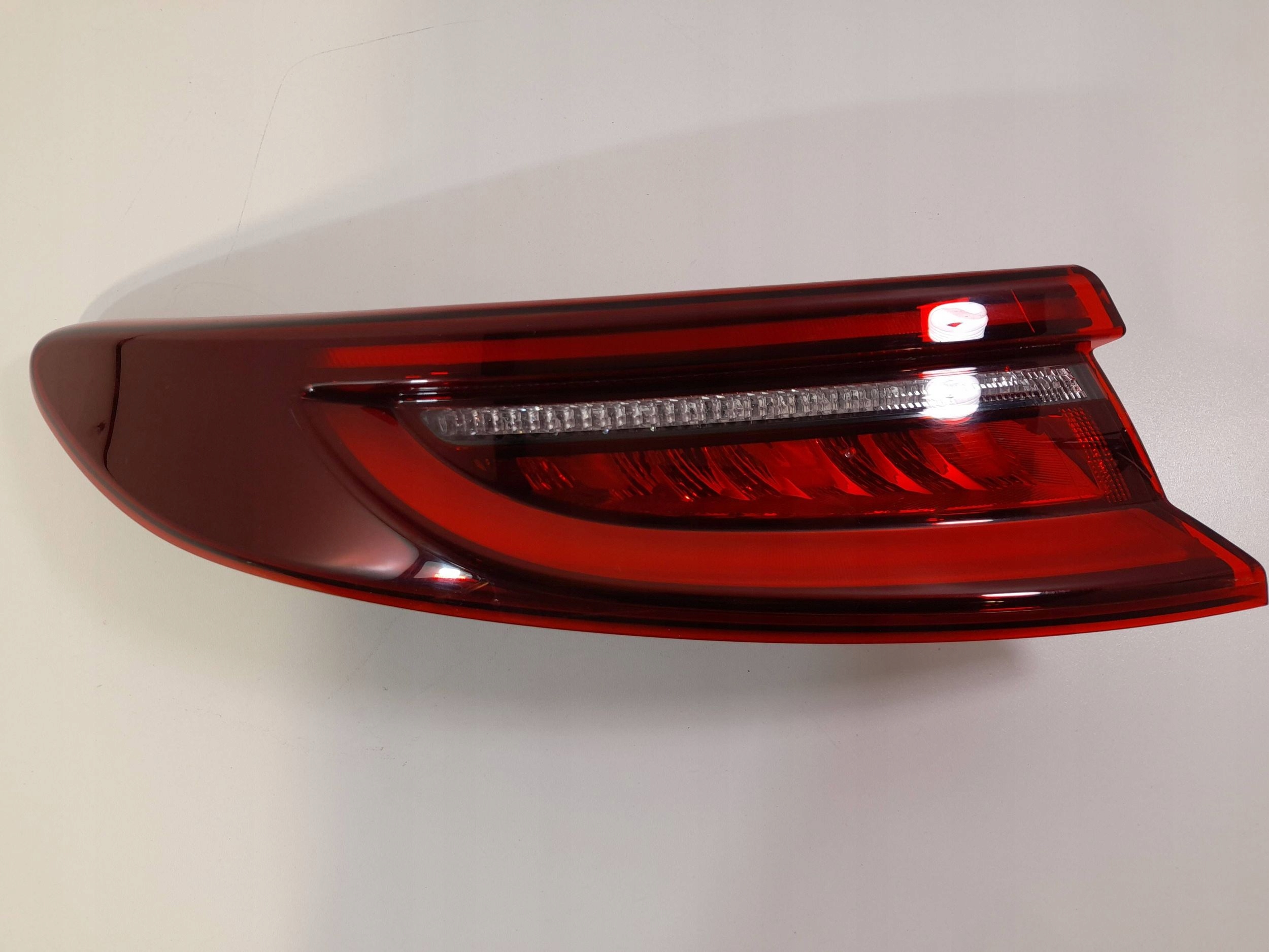 KIA Pro Ceed III light rear left 92401J72 (R295)