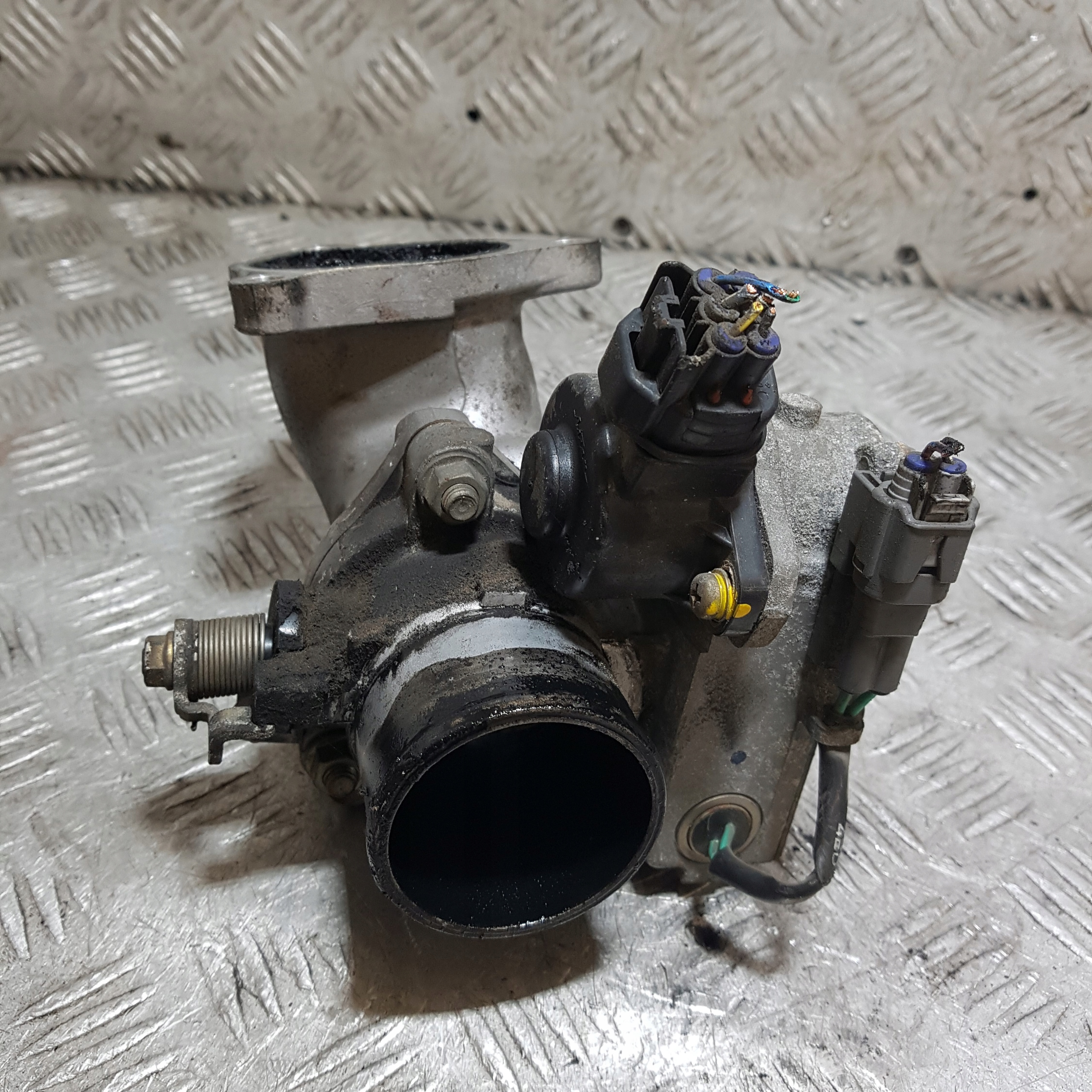 throttle flap TOYOTA COROLLA VERSO 2.0 D
