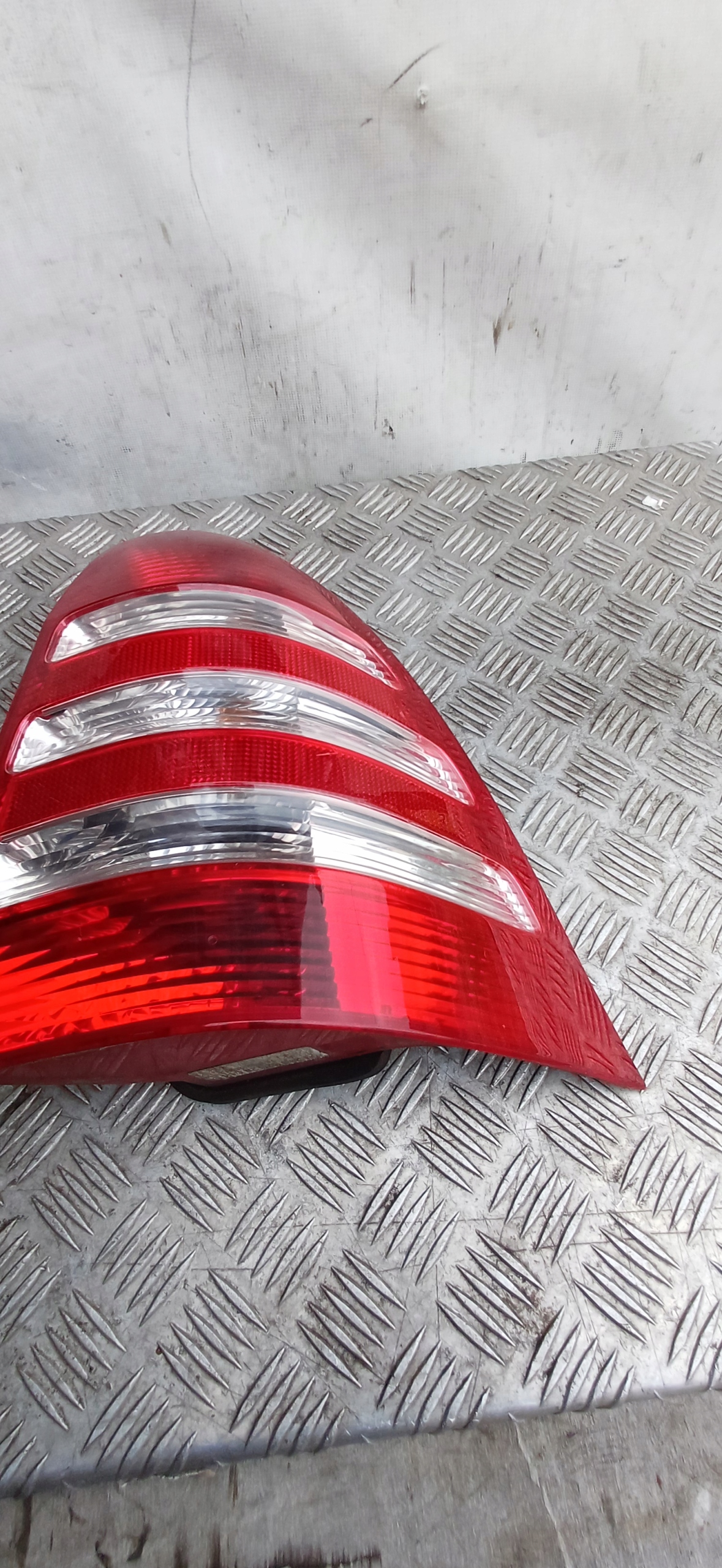 MERCEDES W203 light right rear part KOMBI