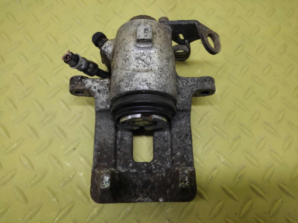 SKODA OCTAVIA and 2.0 caliper brake right rear part
