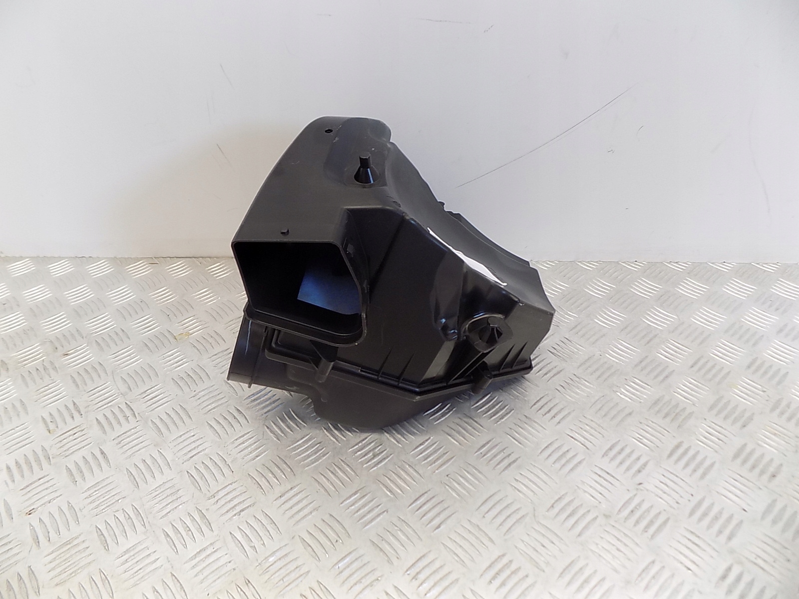 BMW G14 G15 G16 G30 Gehäuse filter 7643301