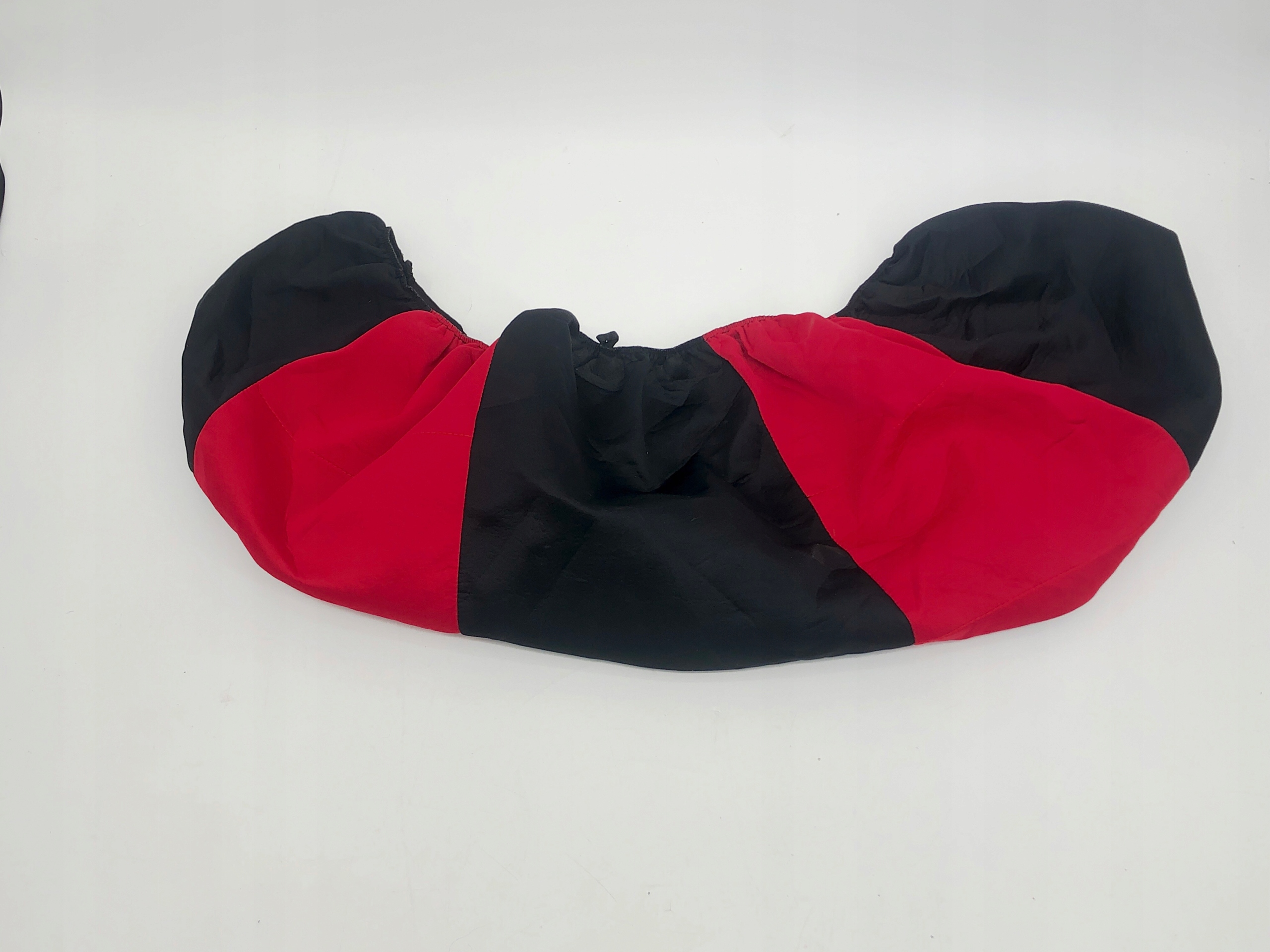 Lupex Shop A18 Uniwersalne pokrowce samochodowe Manufacturer Menabo