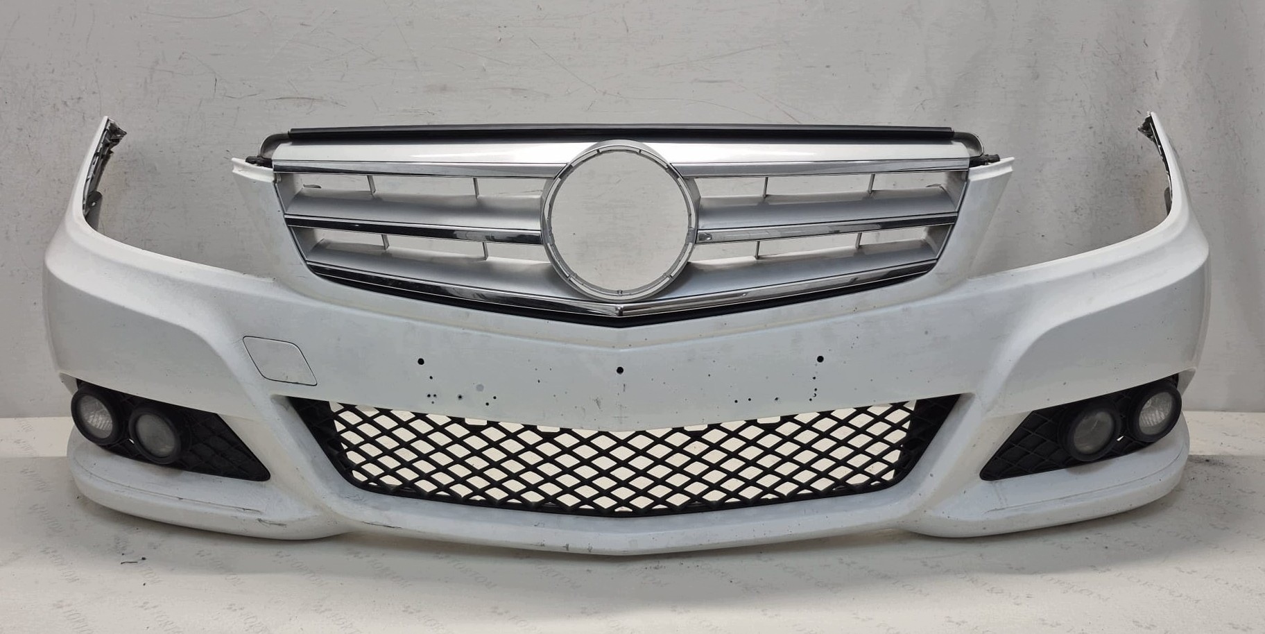 MERCEDES C class W204 LIFT 11- bumper front front without DZIUR A2048805547