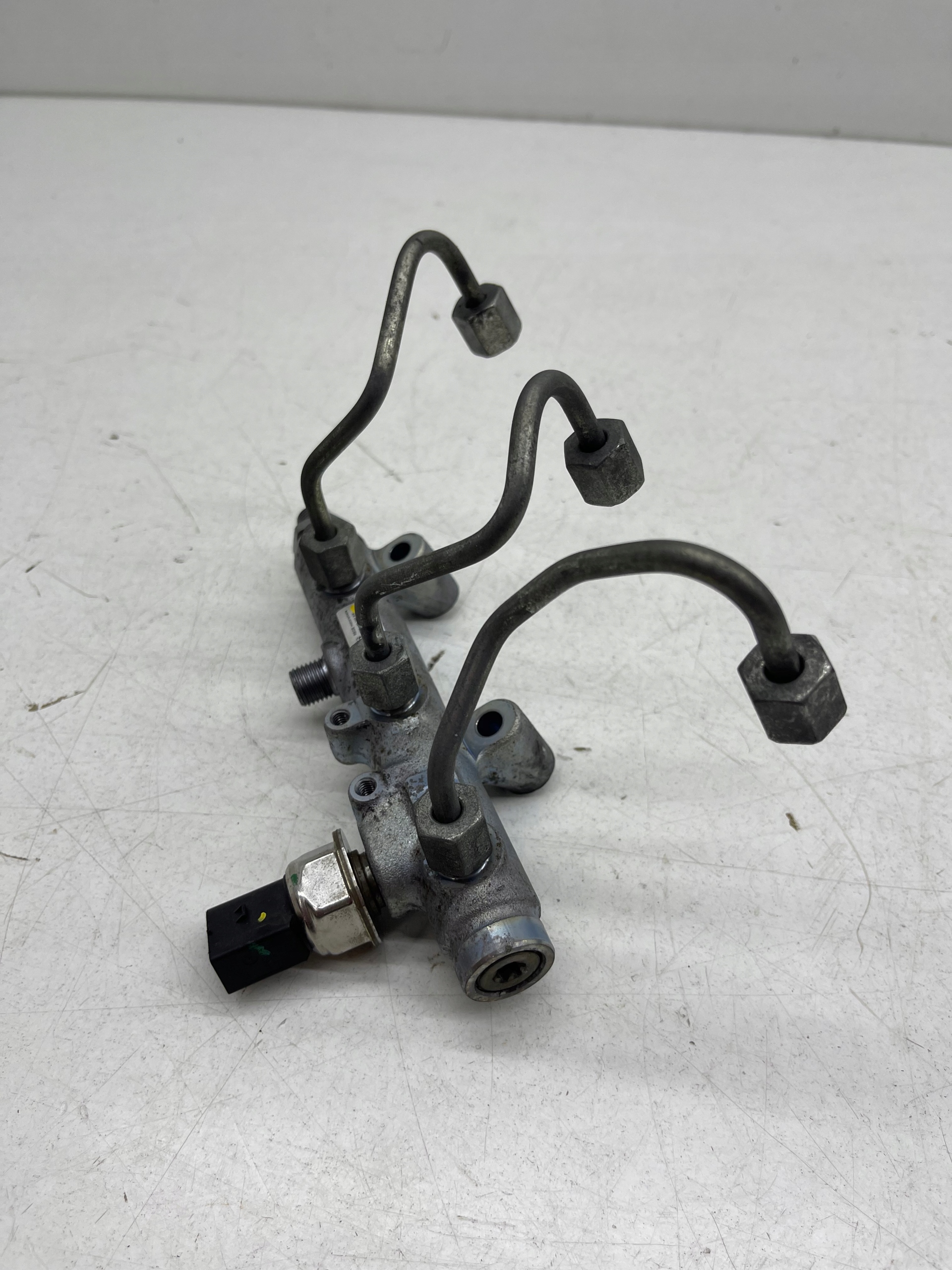 AUDI A4 A5 A7 A6 C7 3.0 TDI Rampe injection Carburant + Capteur