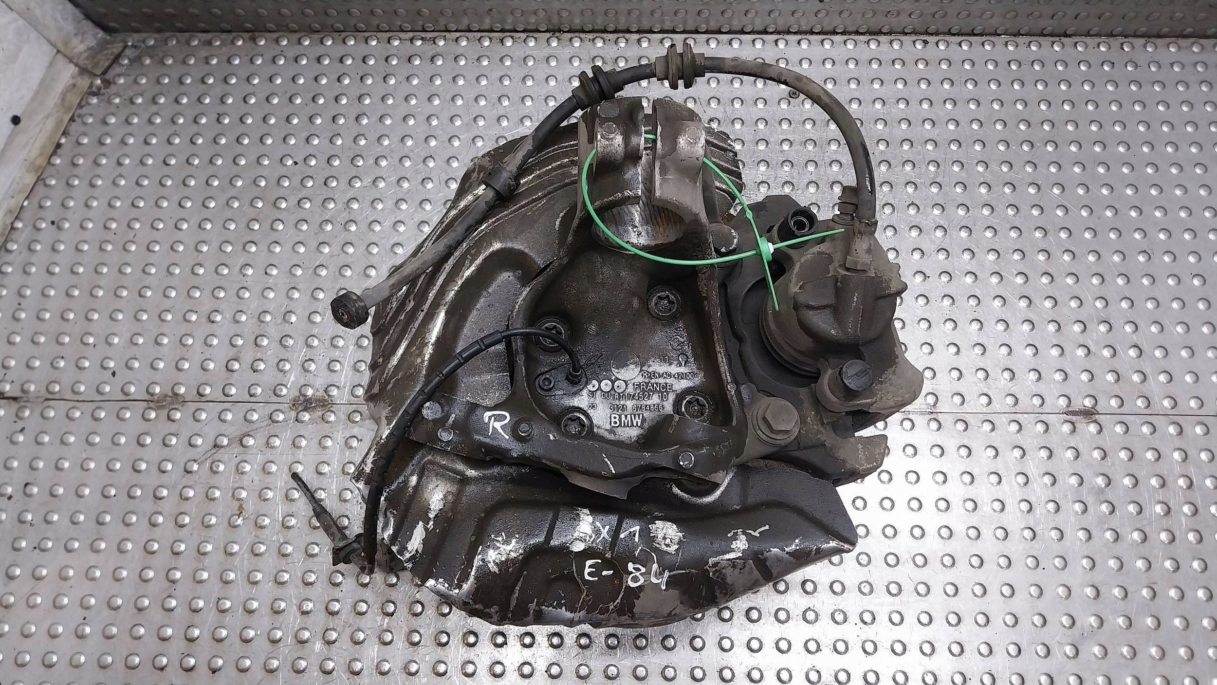otoč čepu třmen pravý předek KPL 6784866 BMW X1 E84 SDRIVE