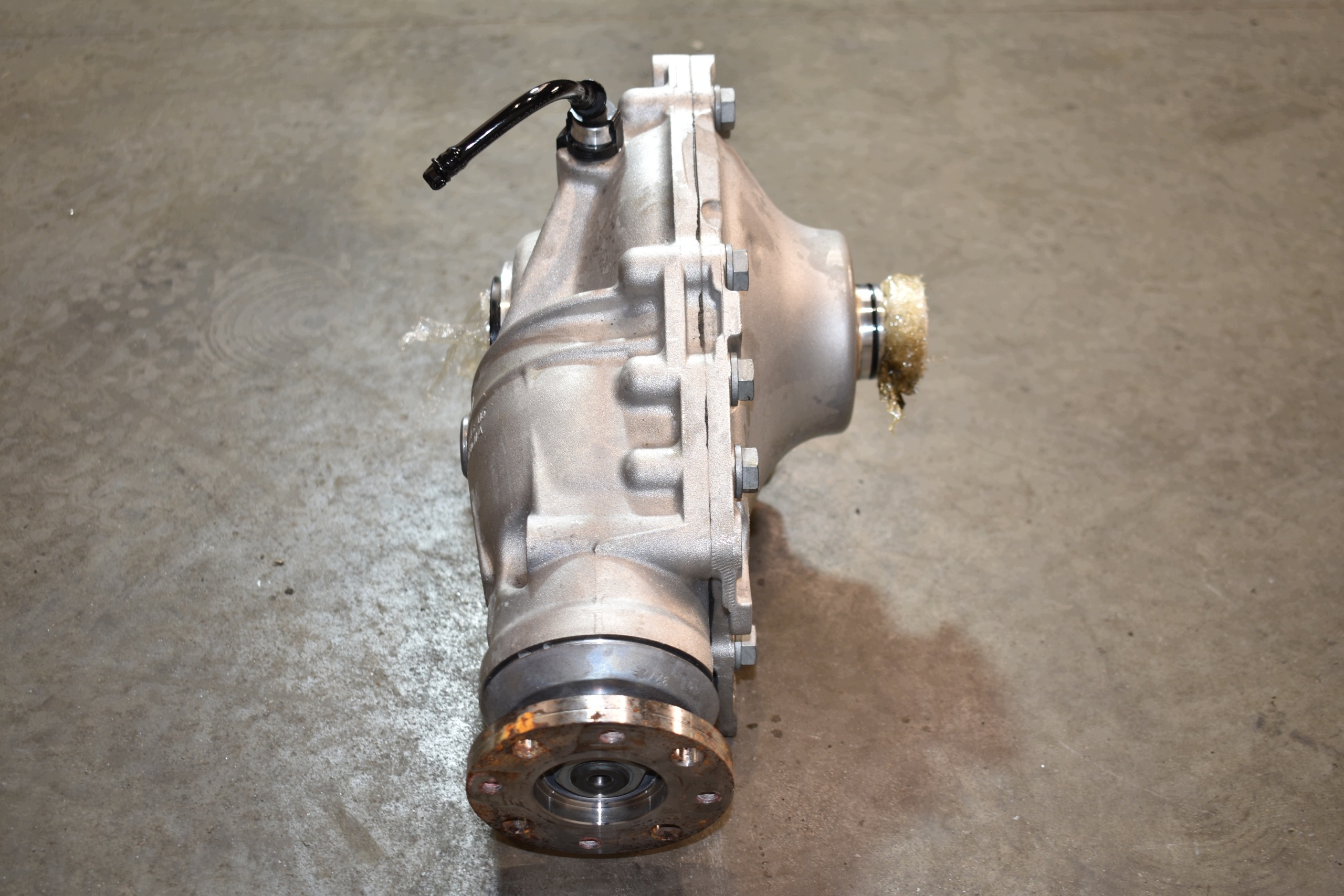 perfect condition differential front front BMW G80 G82 G83 8635860